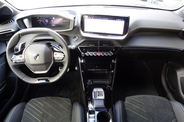 PEUGEOT 208 1.2 MHEV 110 GT-image-5
