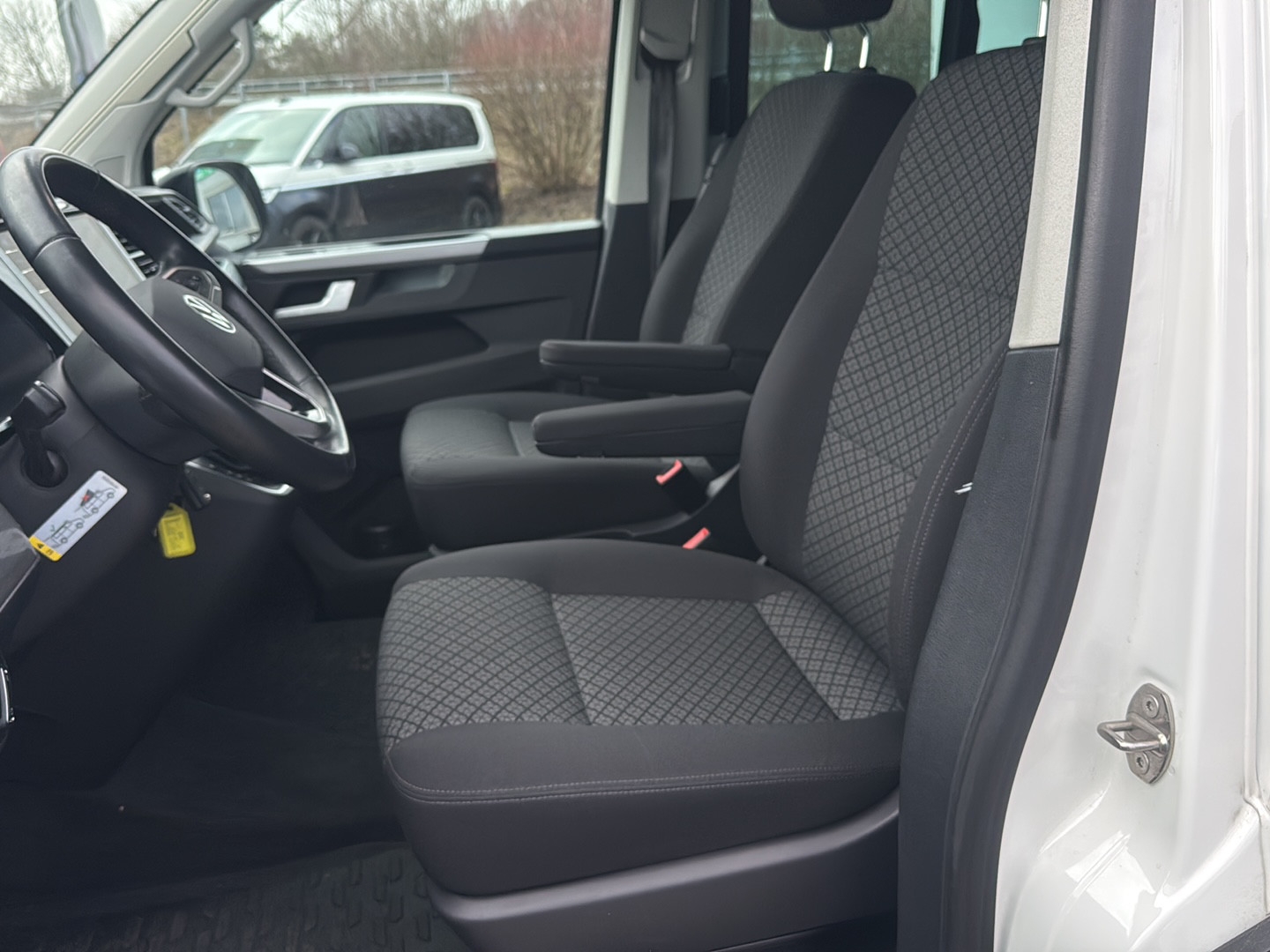 VW T6.1 California 2.0 Bi-TDI Beach Liberty Spirit DSG-image-6