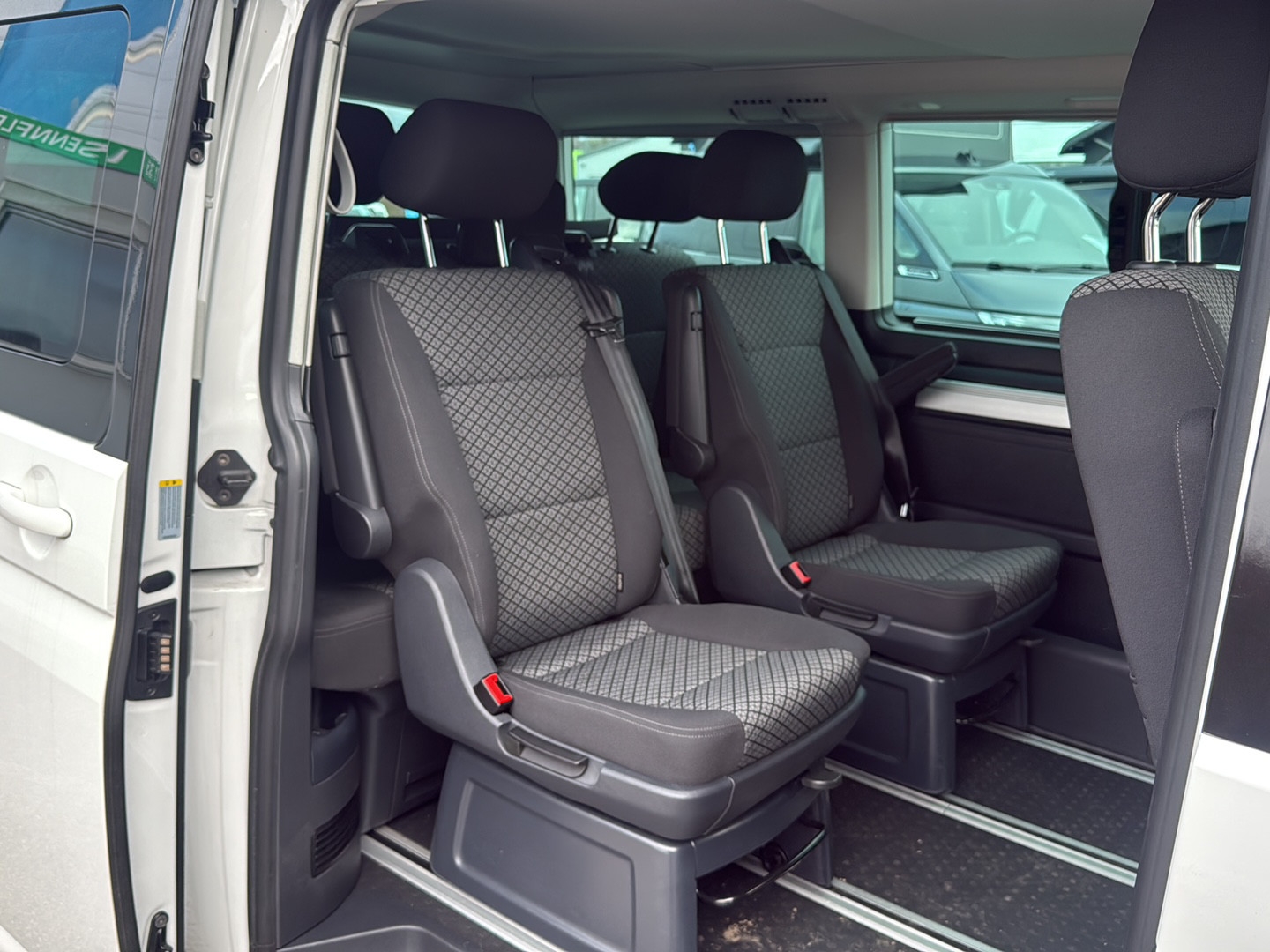 VW T6.1 California 2.0 Bi-TDI Beach Liberty Spirit DSG-image-11