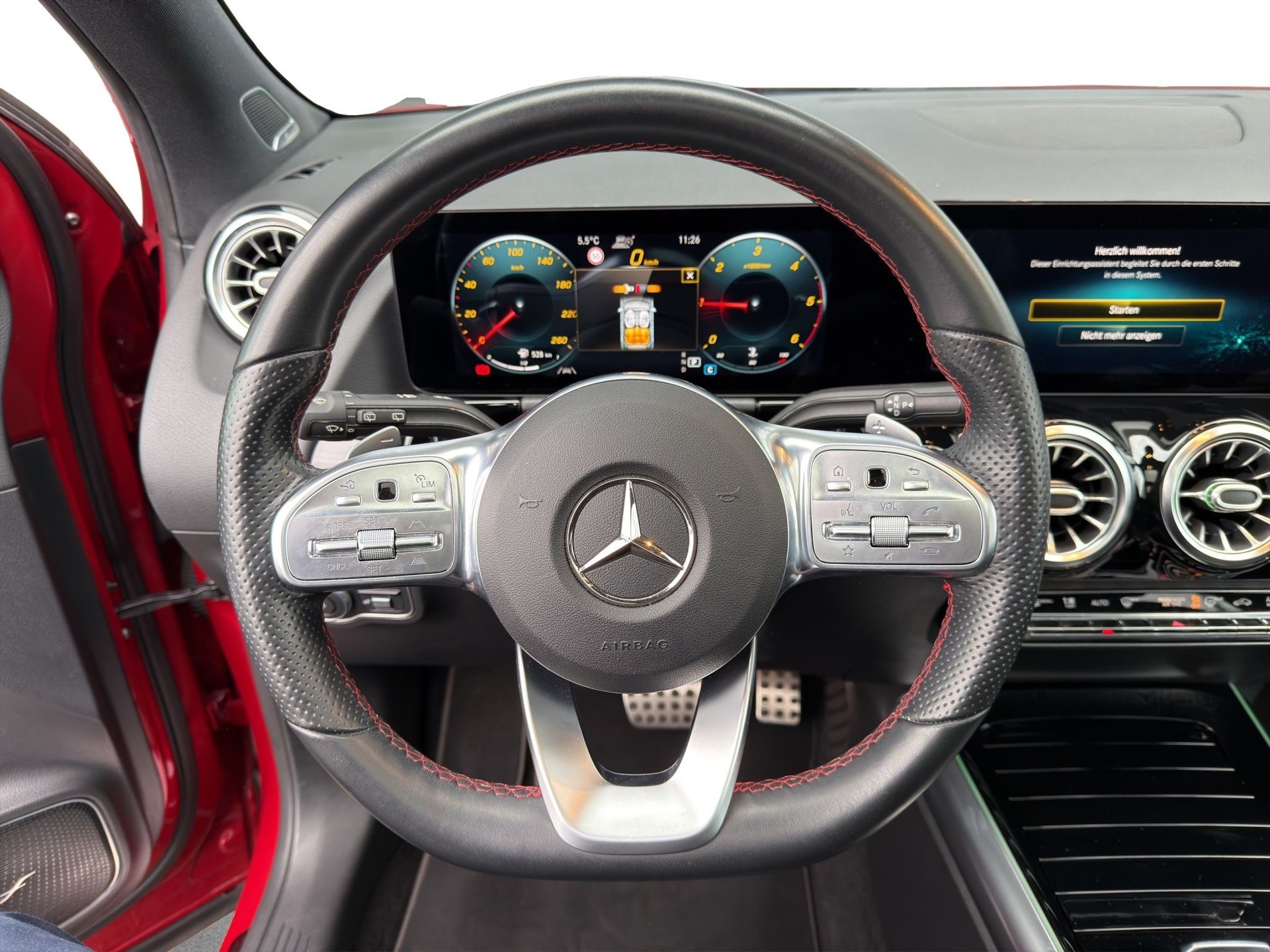 MERCEDES-BENZ GLA 220d 4Matic AMG Line 8G-DCT-image-10