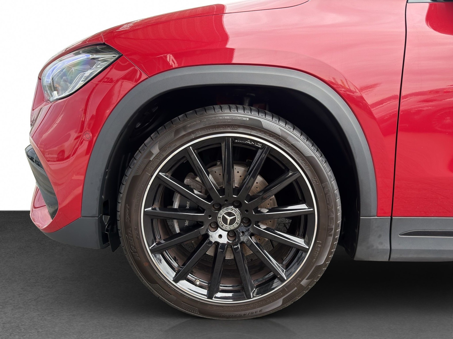 MERCEDES-BENZ GLA 220d 4Matic AMG Line 8G-DCT-image-15