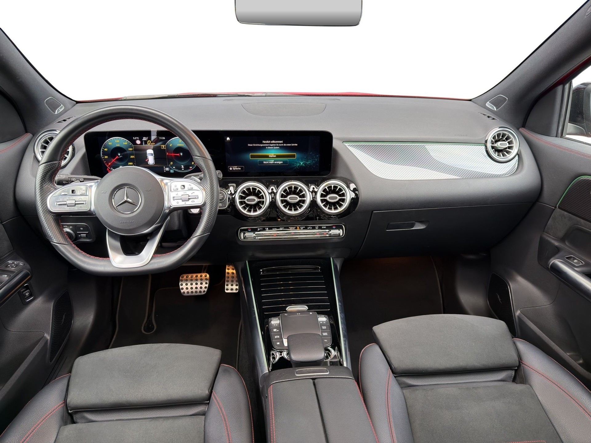 MERCEDES-BENZ GLA 220d 4Matic AMG Line 8G-DCT-image-8