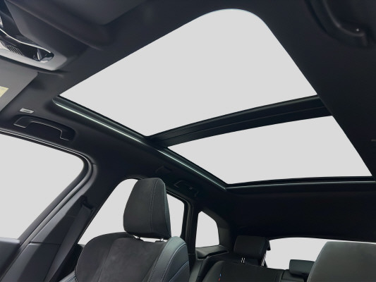 BMW 218d Act. Tour. M Sport-image-10
