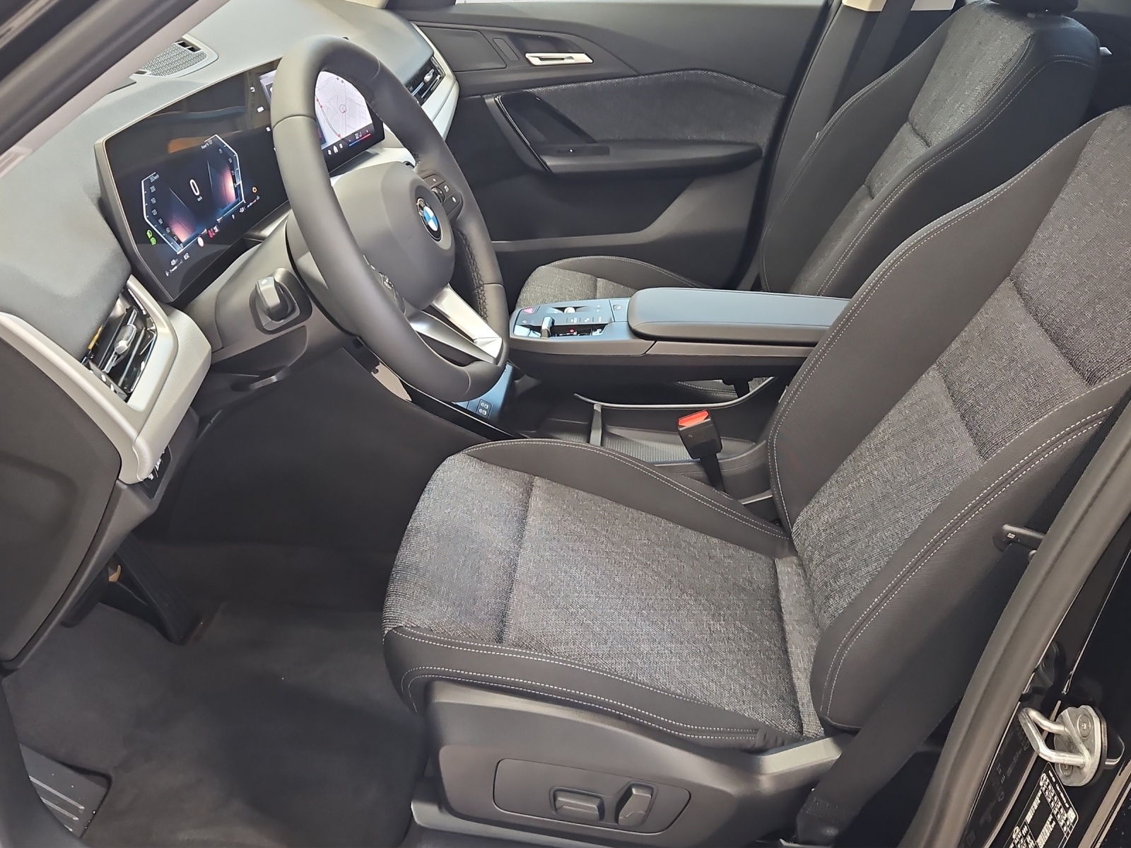 BMW X1 xDrive 20d 48V-image-9