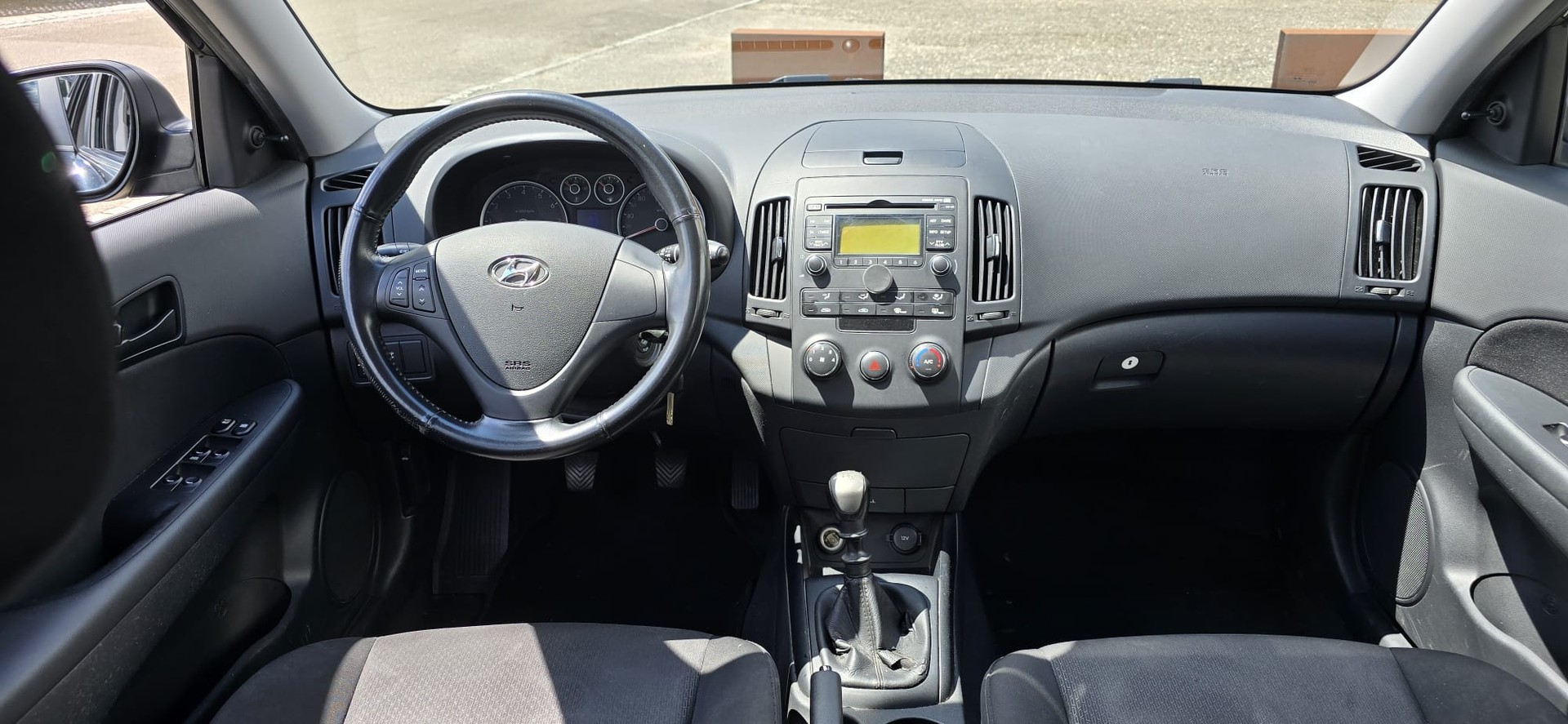 HYUNDAI i30 1.4 Comfort-image-8