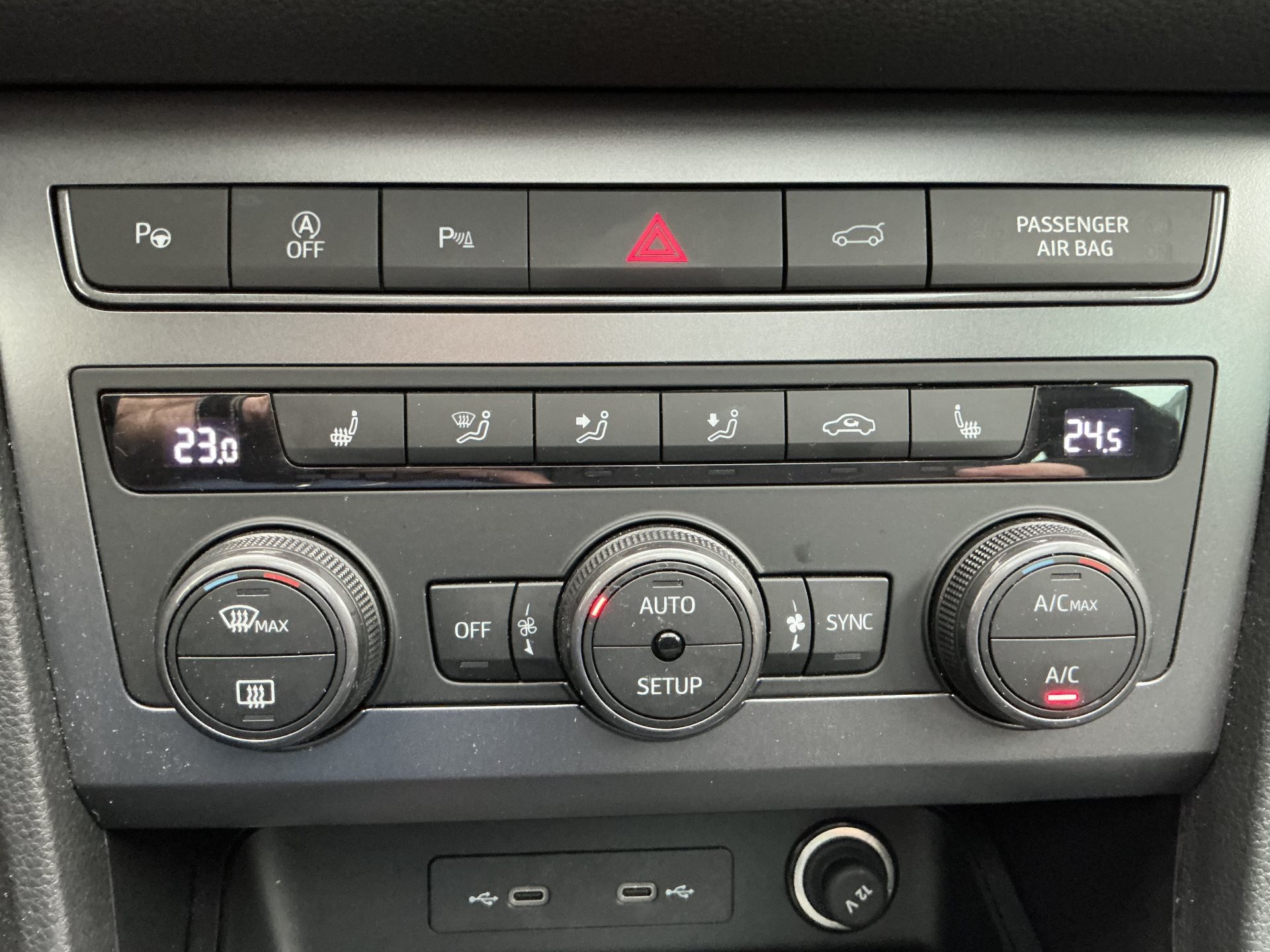 CUPRA Ateca 1.5 TSI *** ANHÄNGERKUPPLUNG & 5 JAHRE WERKSGARANTIE ***-image-25