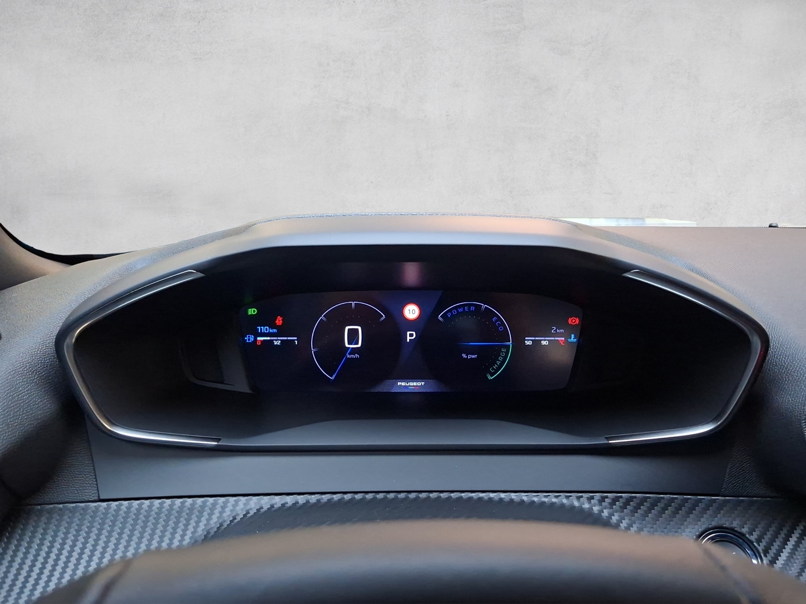 PEUGEOT 2008 1.2 Hybrid 145 Allure Premium-image-8