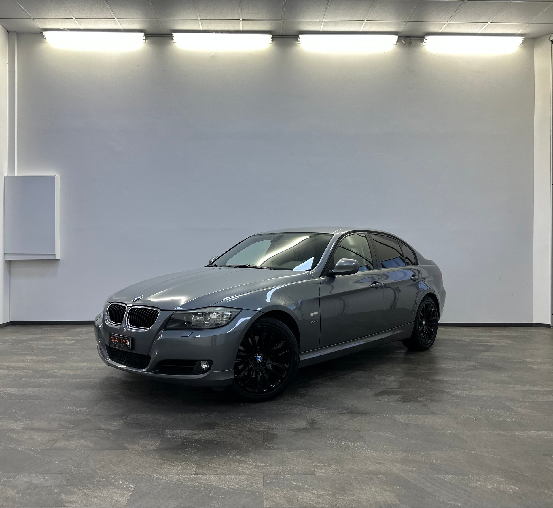 BMW 320d xDrive-image-0