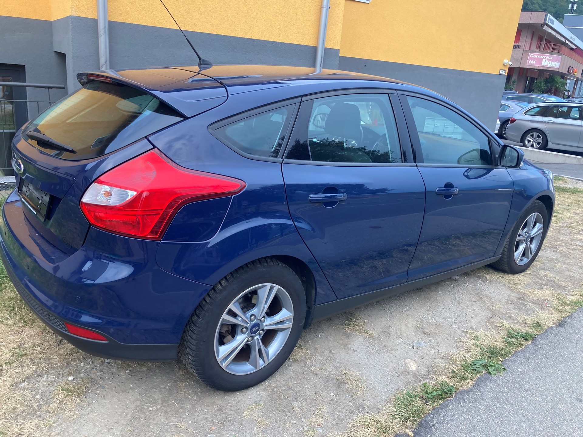 FORD Focus 1.6 TDCi Ambiente-image-3