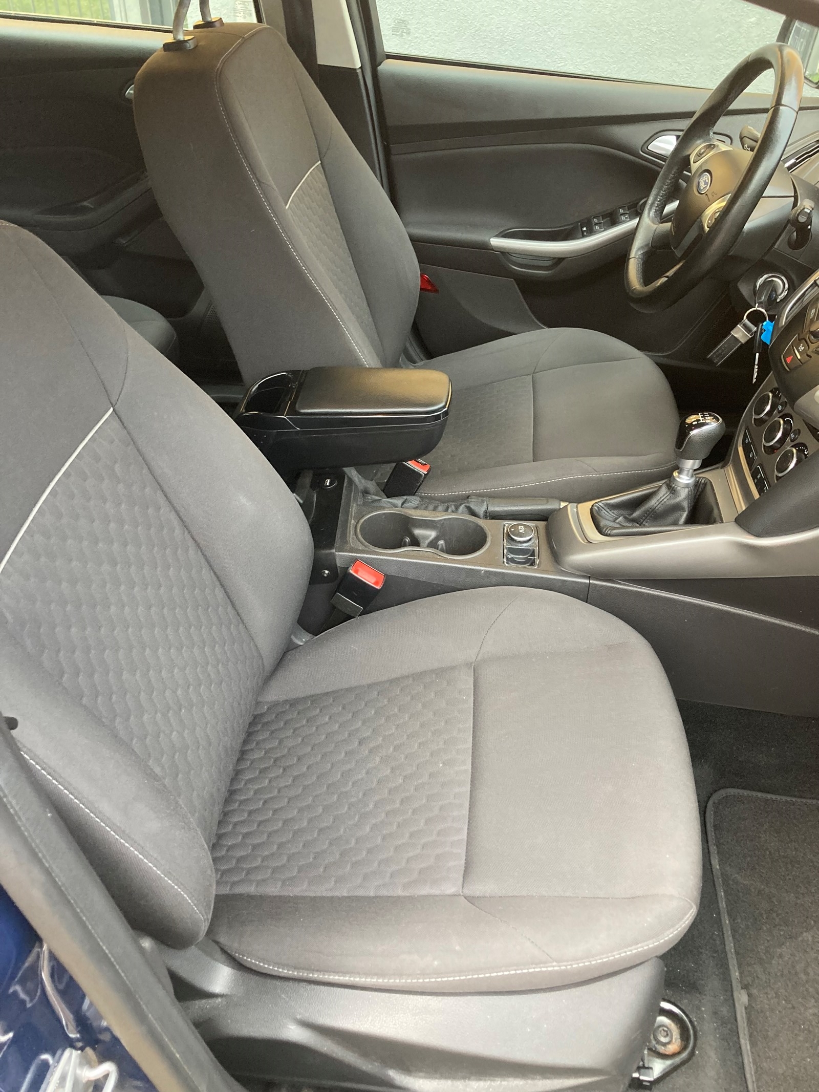 FORD Focus 1.6 TDCi Ambiente-image-6