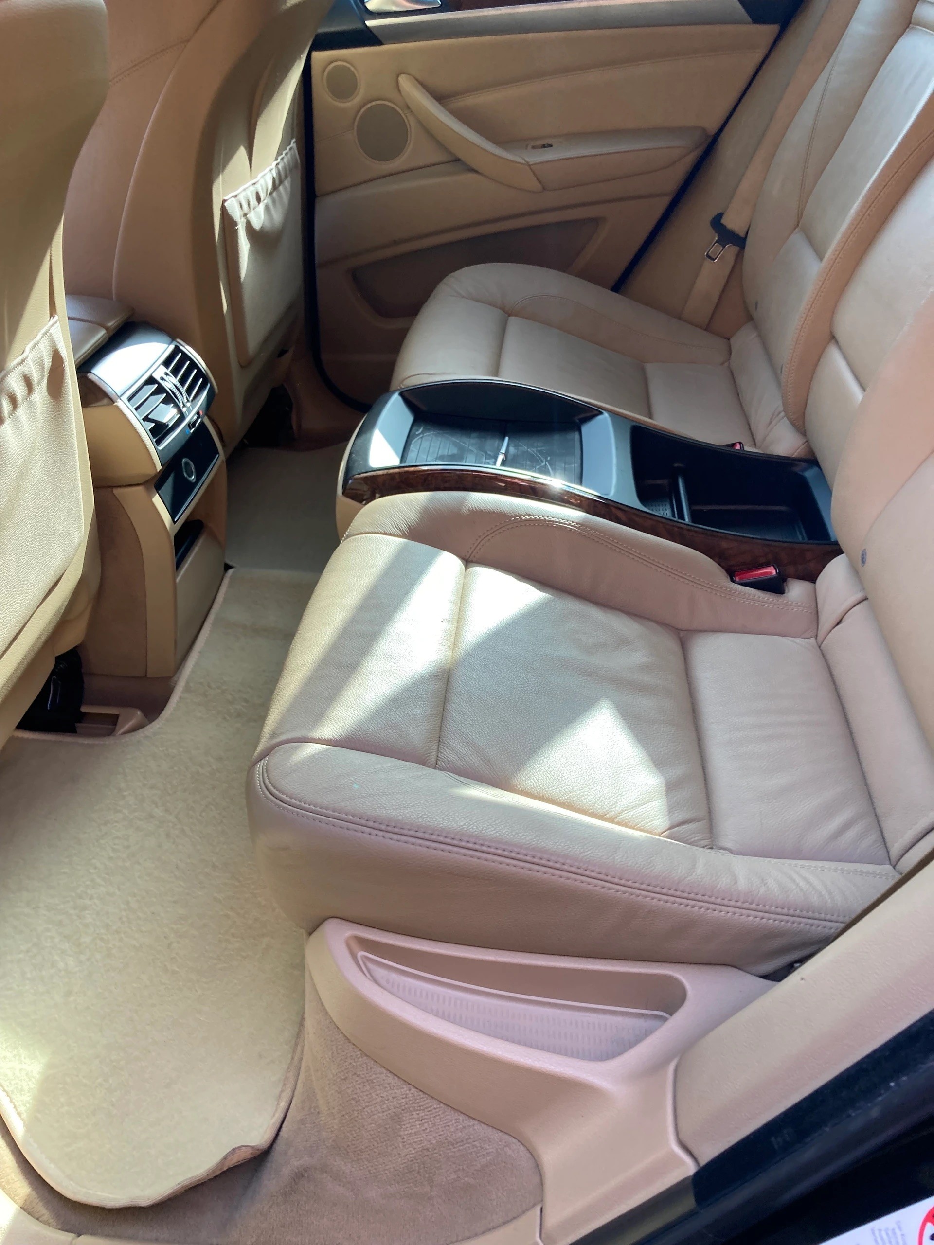 BMW X6 xDrive-image-11