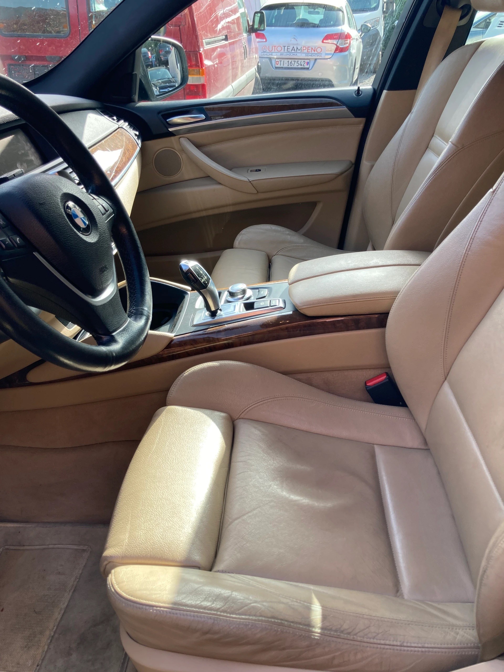 BMW X6 xDrive-image-8
