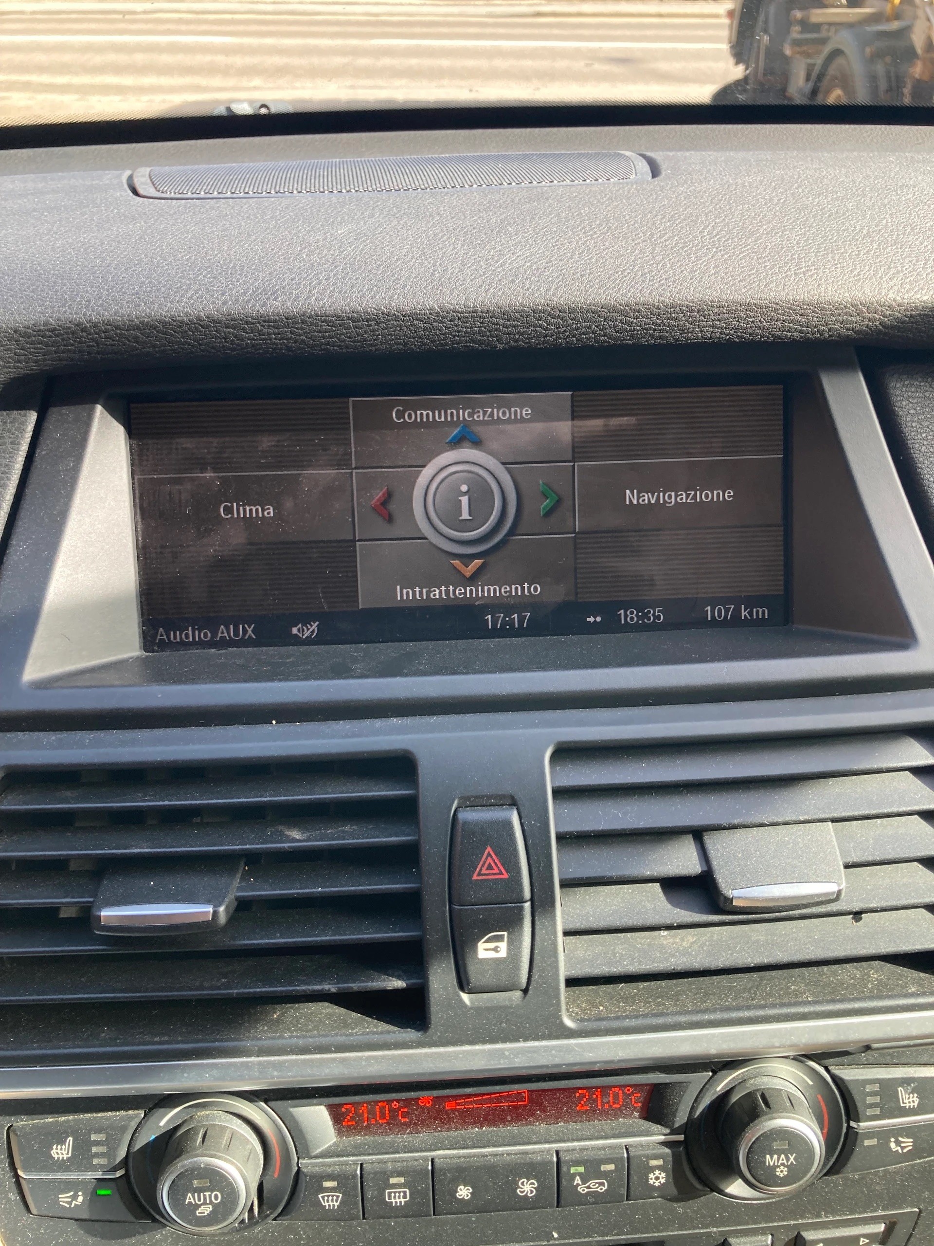 BMW X6 xDrive-image-10