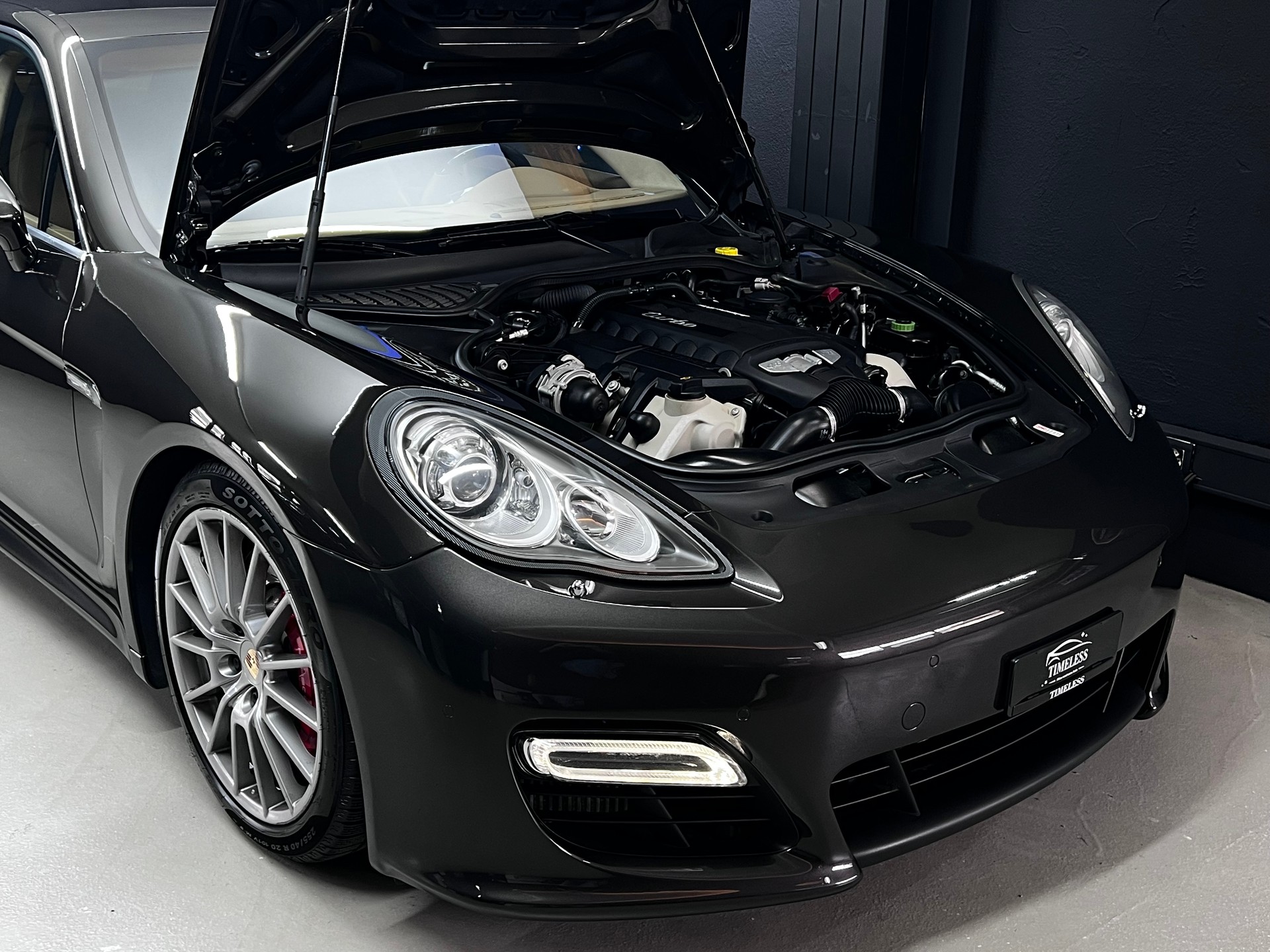 PORSCHE Panamera Turbo 4.8 PDK **PORSCHE APPROVED**-image-2