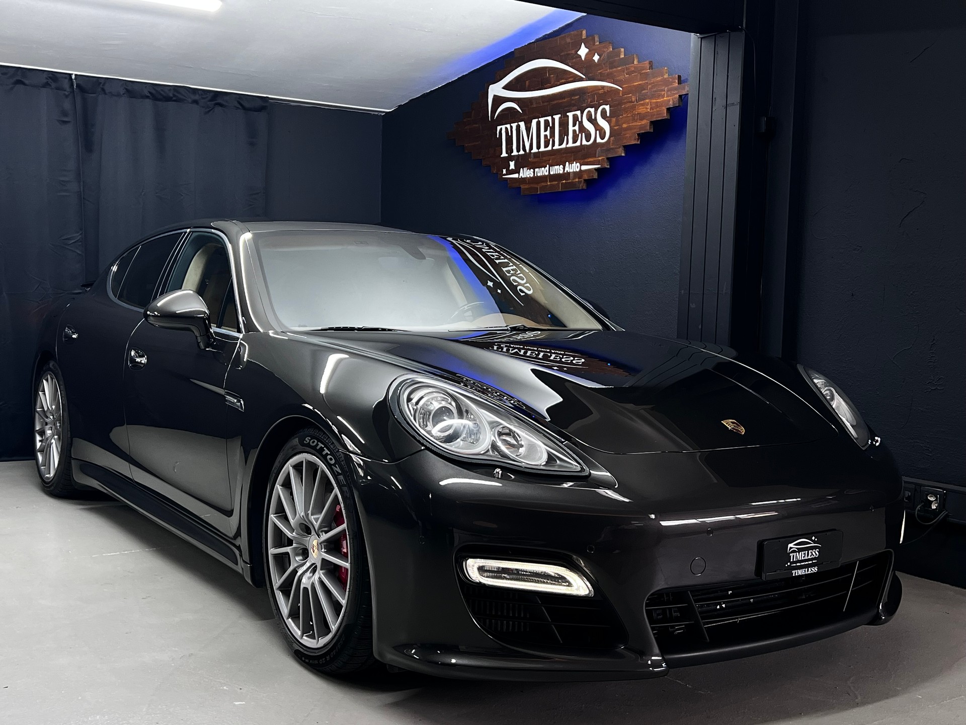 PORSCHE Panamera Turbo 4.8 PDK **PORSCHE APPROVED**-image-1