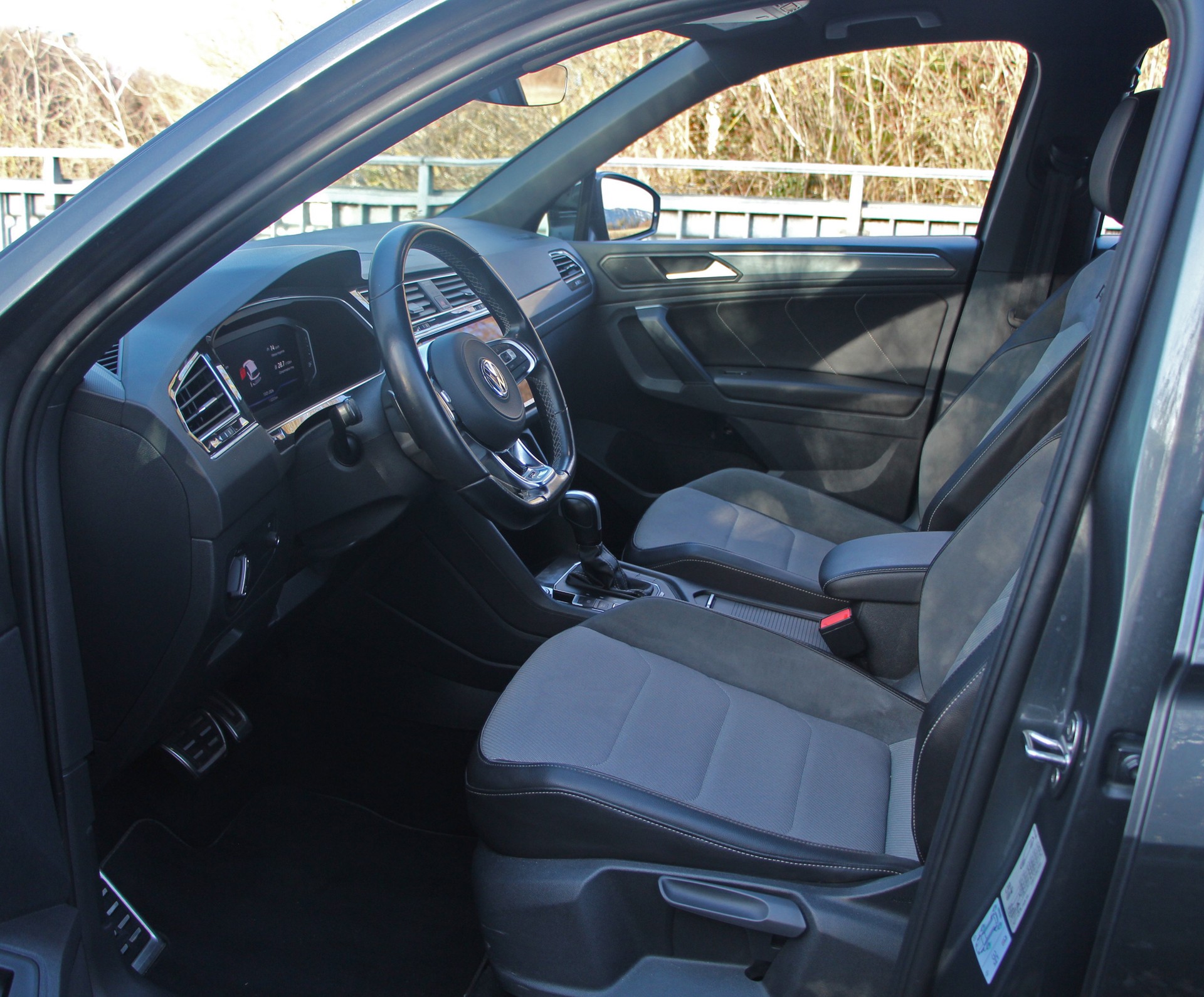 VW Tiguan 2.0TSI Highline 4Motion DSG R-Line-image-7
