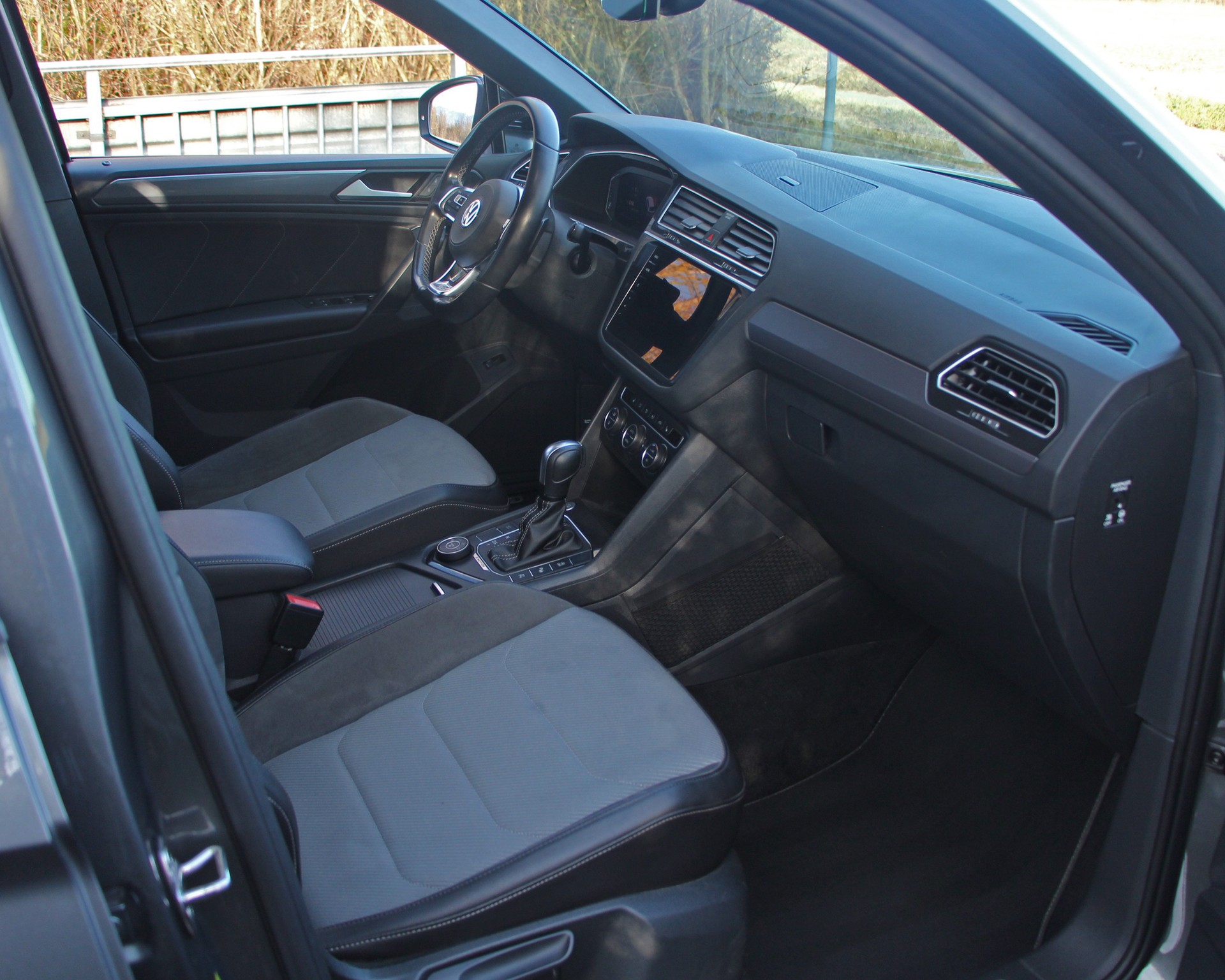 VW Tiguan 2.0TSI Highline 4Motion DSG R-Line-image-10