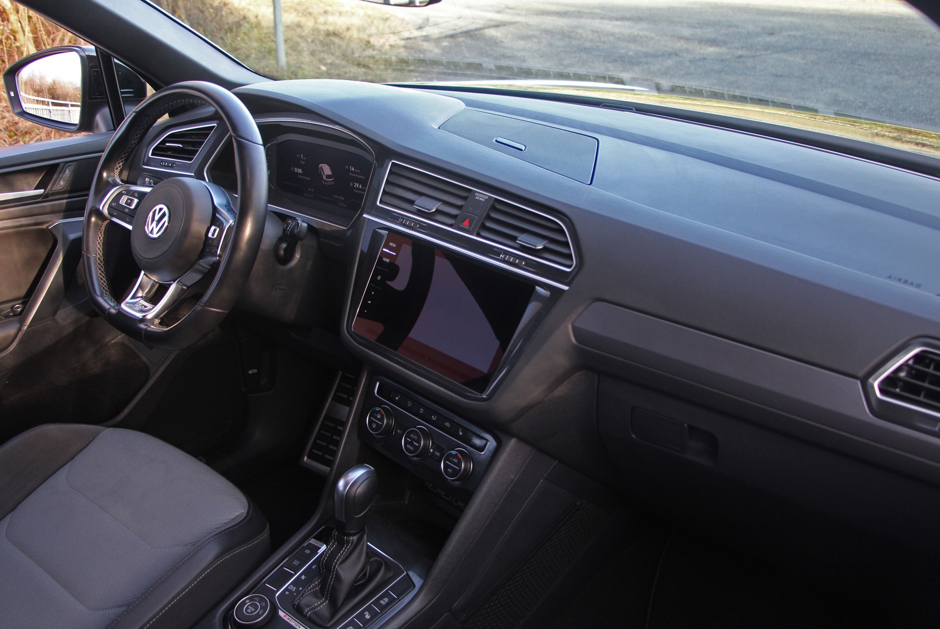 VW Tiguan 2.0TSI Highline 4Motion DSG R-Line-image-9