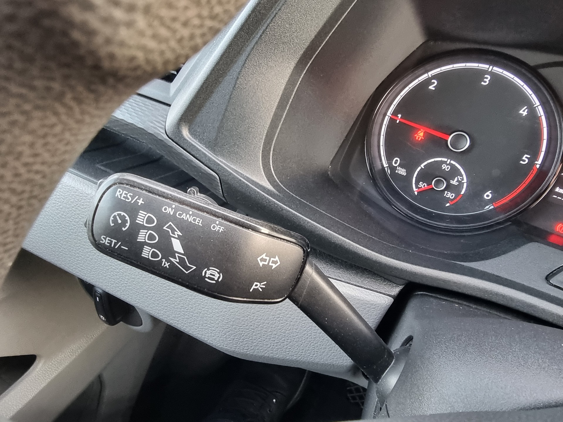VW T6.1 2.0 TDI-image-2