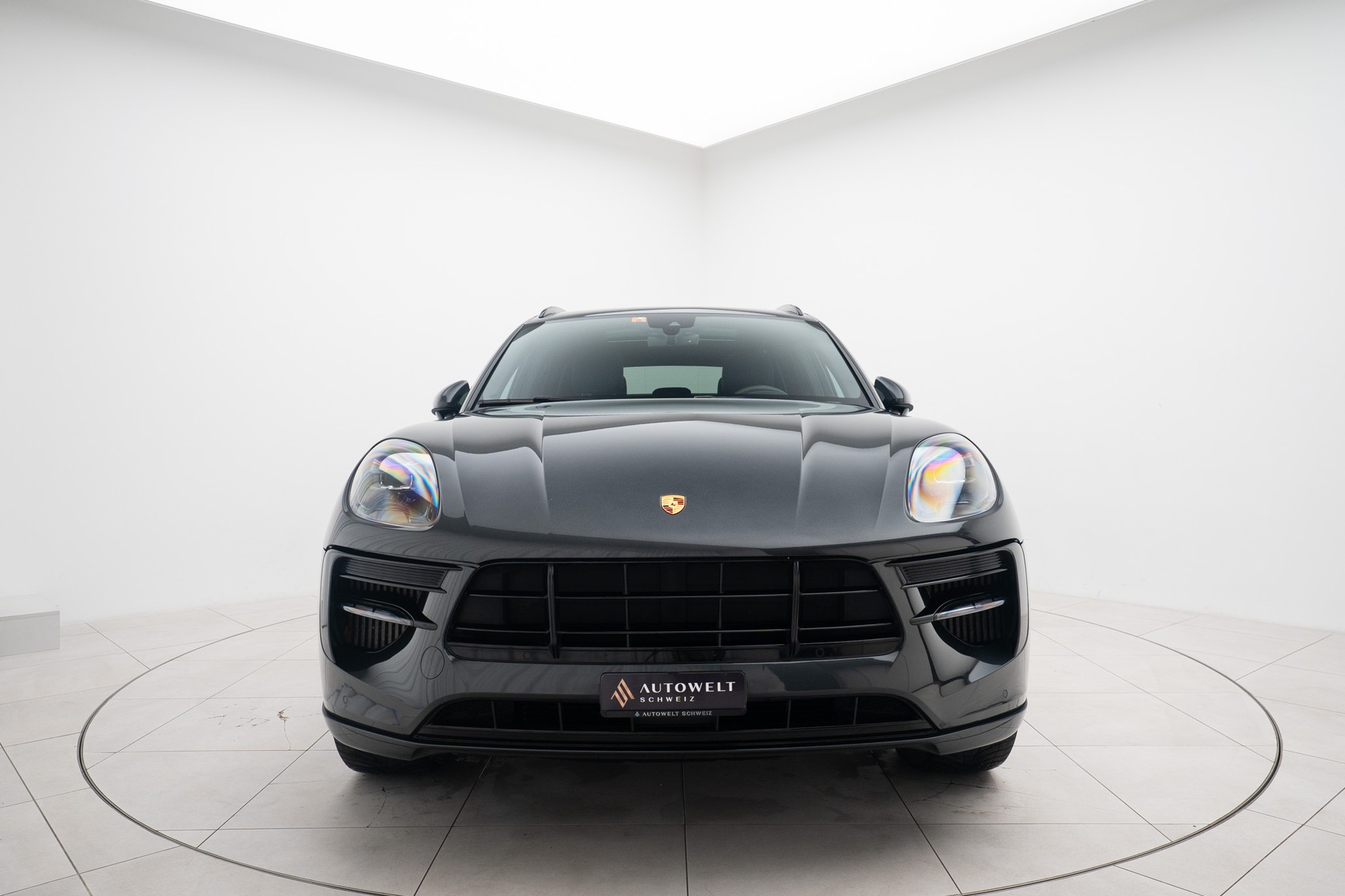PORSCHE Macan GTS PDK-image-4