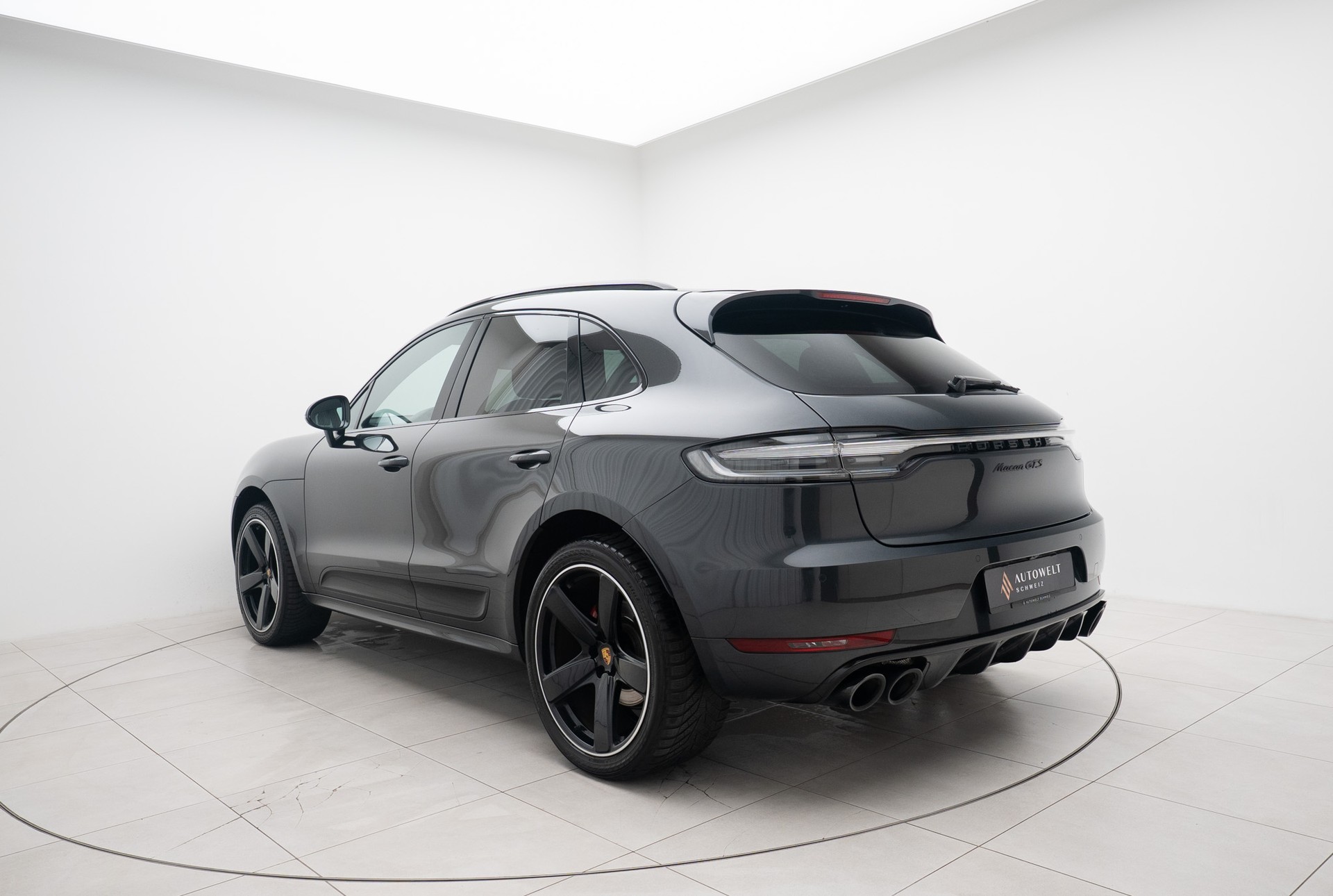 PORSCHE Macan GTS PDK-image-2