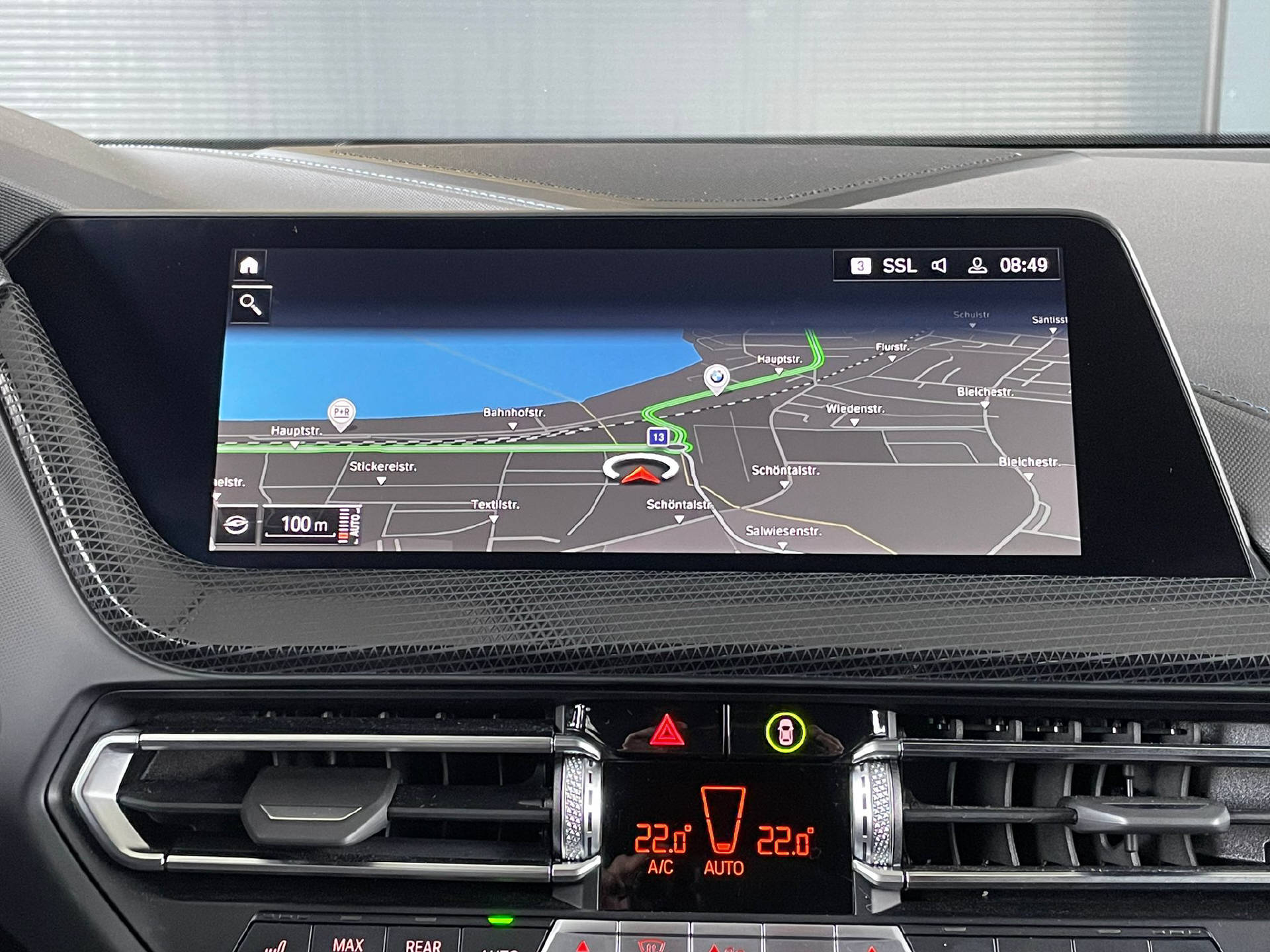 BMW 118d-image-12