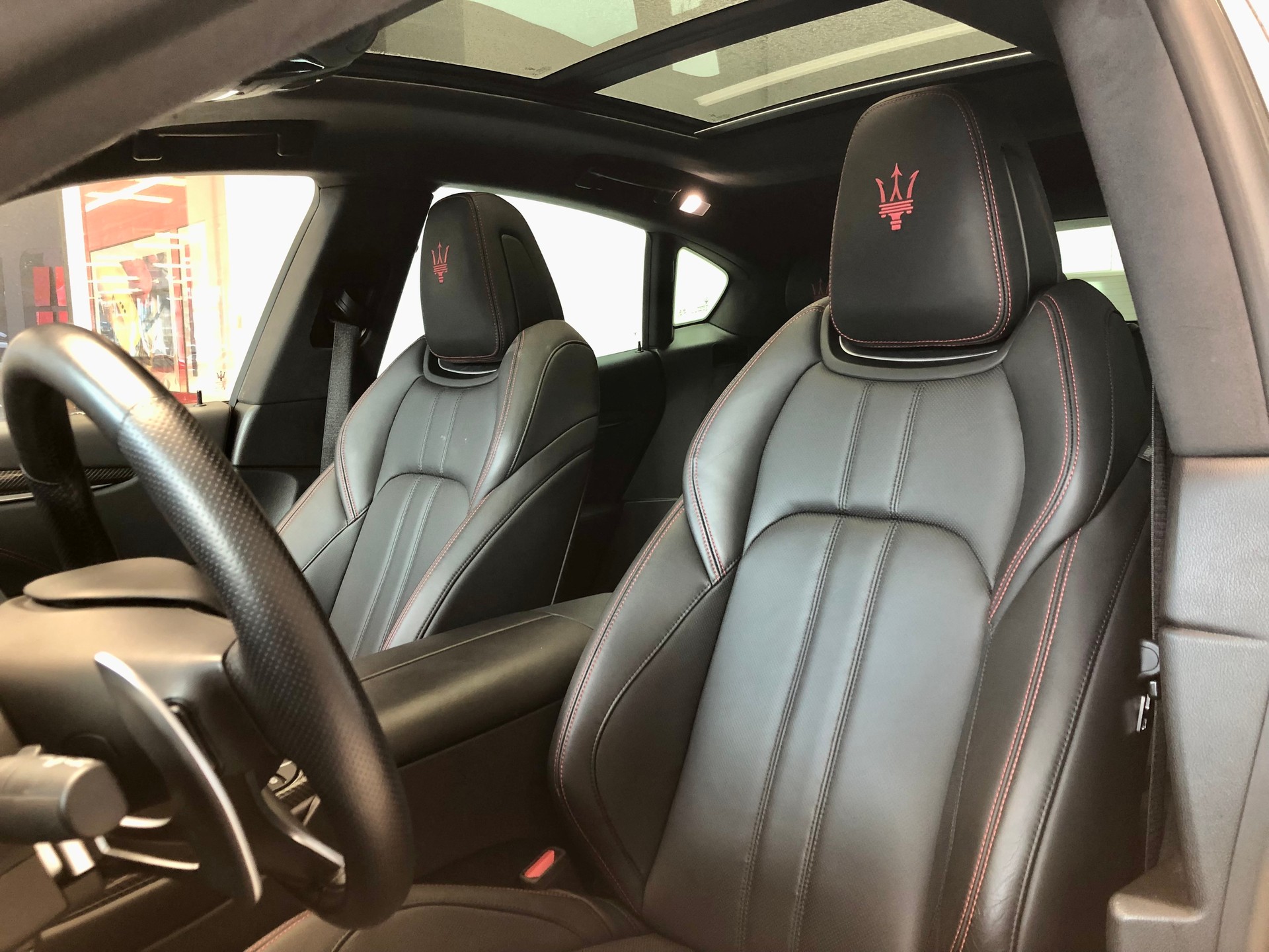 MASERATI Levante S 3.0 V6 GranSport Automatica-image-12