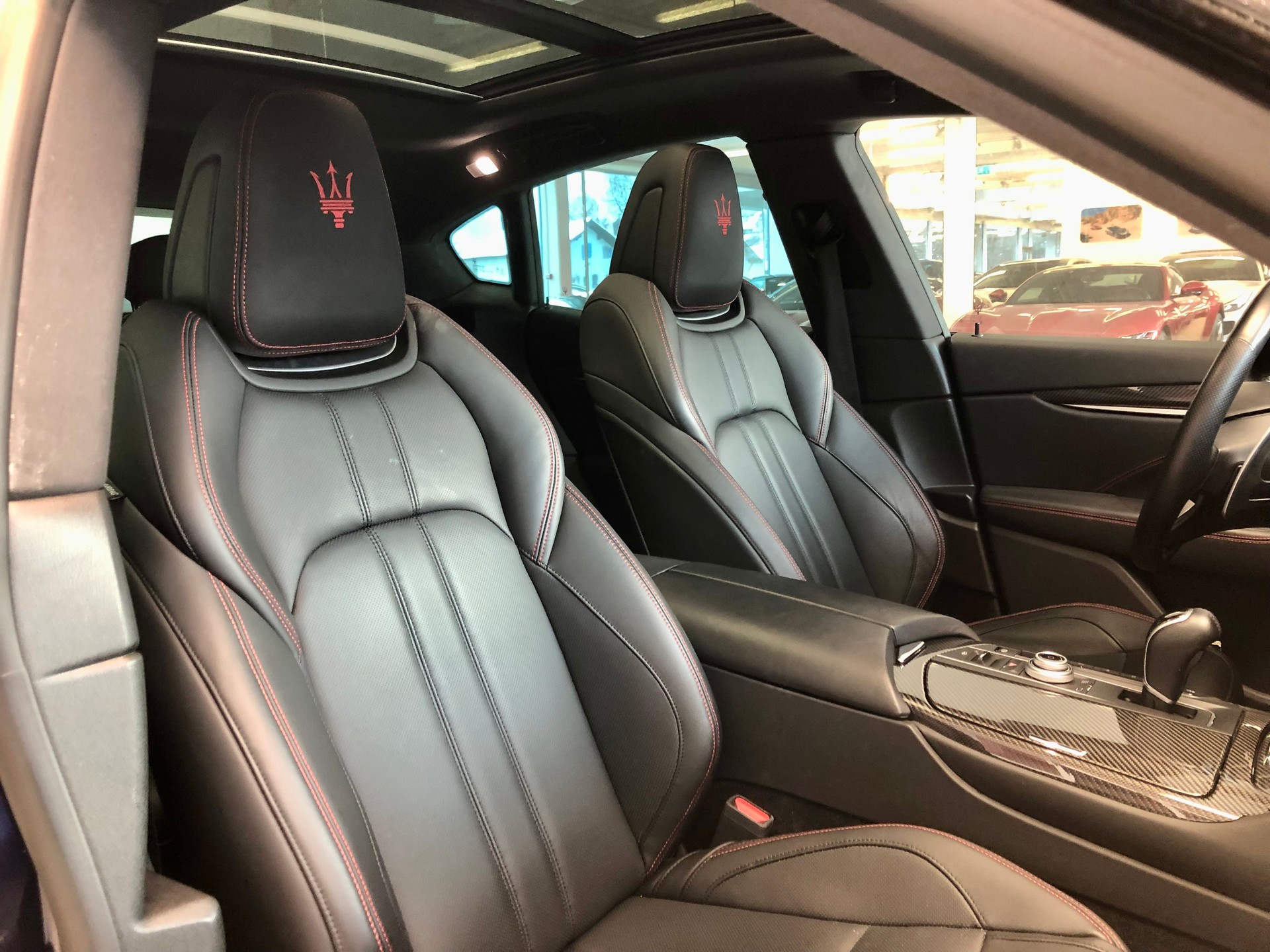 MASERATI Levante S 3.0 V6 GranSport Automatica-image-14
