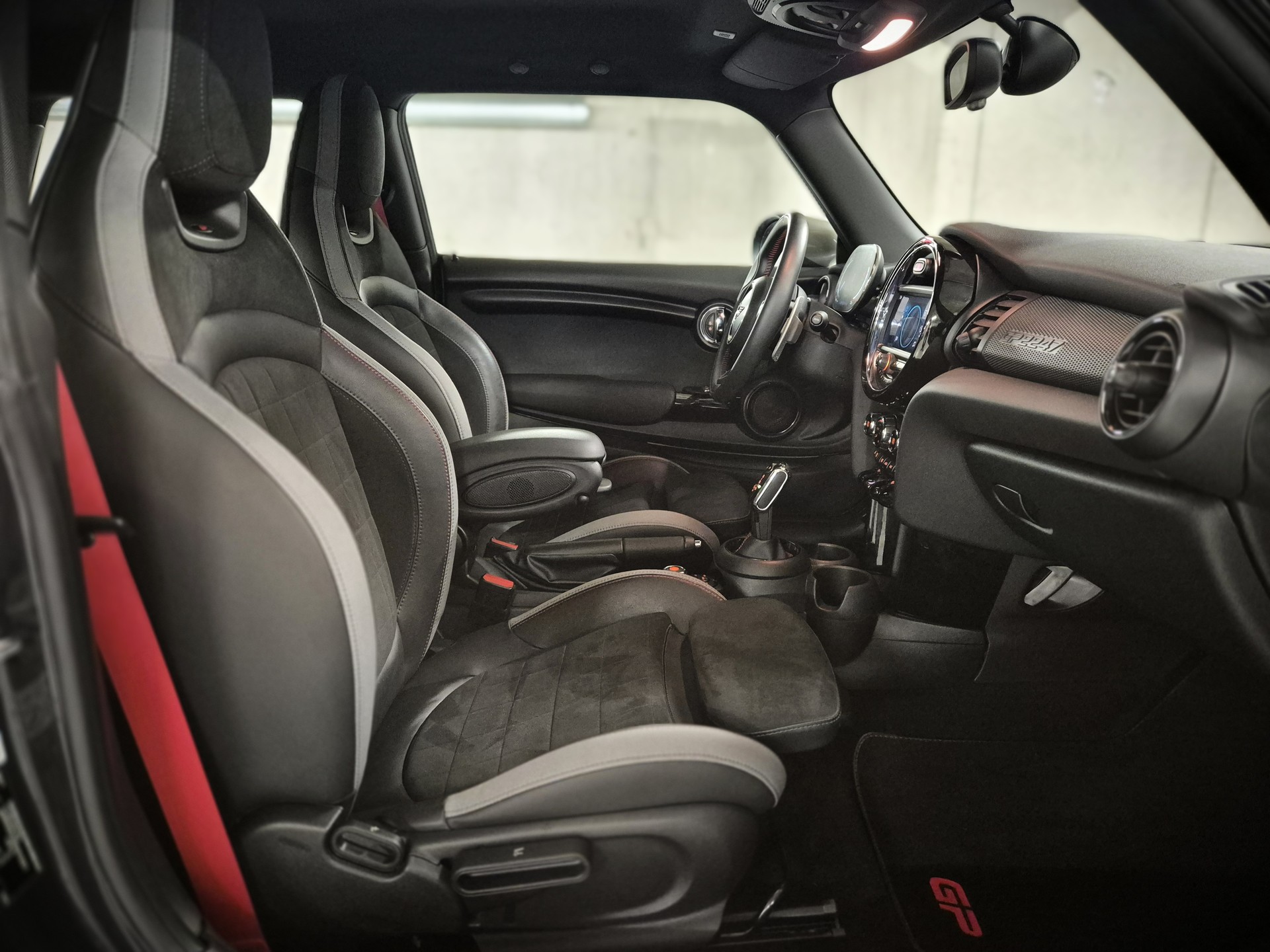MINI Cooper John Cooper Works GP 3 Steptronic-image-10