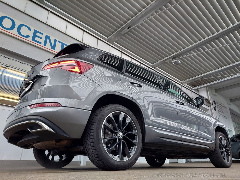 SKODA Karoq 2.0 TSI SportLine 4x4 DSG / Video : https://youtu.be/4TDaApmY20M / Bilder : https://youtu.be/dk-nvhk1I4w-showroom-element-2