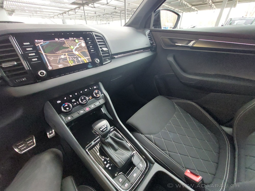 SKODA Karoq 2.0 TSI SportLine 4x4 DSG / Video : https://youtu.be/4TDaApmY20M / Bilder : https://youtu.be/dk-nvhk1I4w-image-13