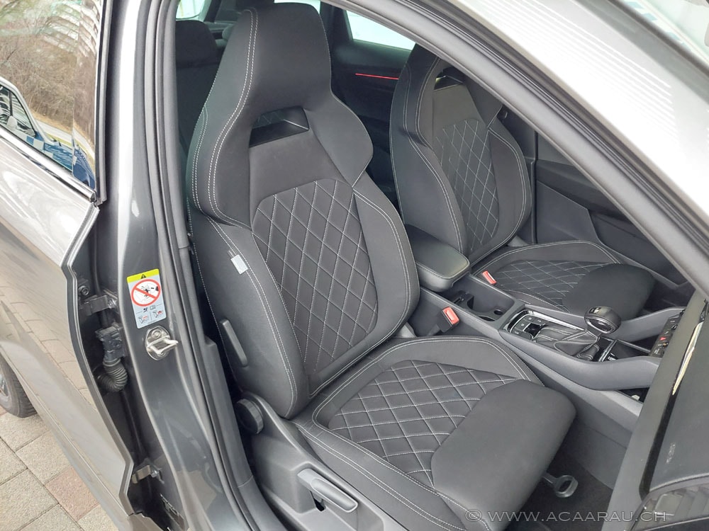 SKODA Karoq 2.0 TSI SportLine 4x4 DSG / Video : https://youtu.be/4TDaApmY20M / Bilder : https://youtu.be/dk-nvhk1I4w-image-26