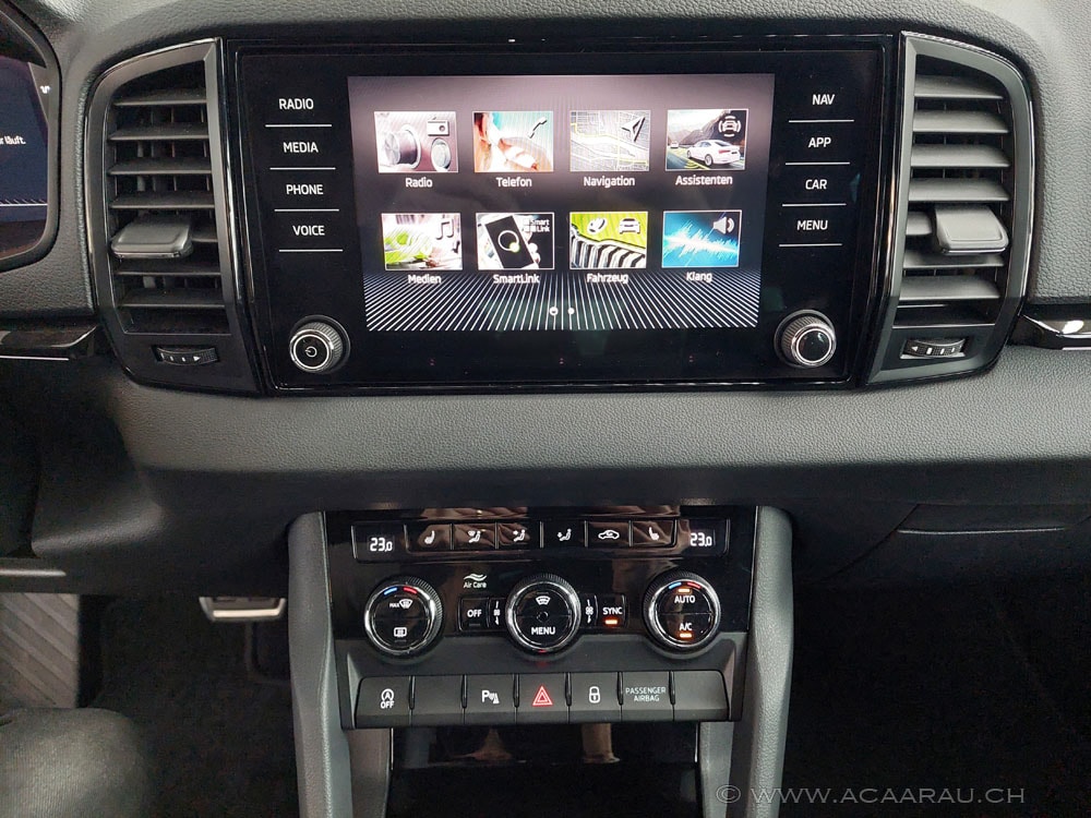 SKODA Karoq 2.0 TSI SportLine 4x4 DSG / Video : https://youtu.be/4TDaApmY20M / Bilder : https://youtu.be/dk-nvhk1I4w-image-14