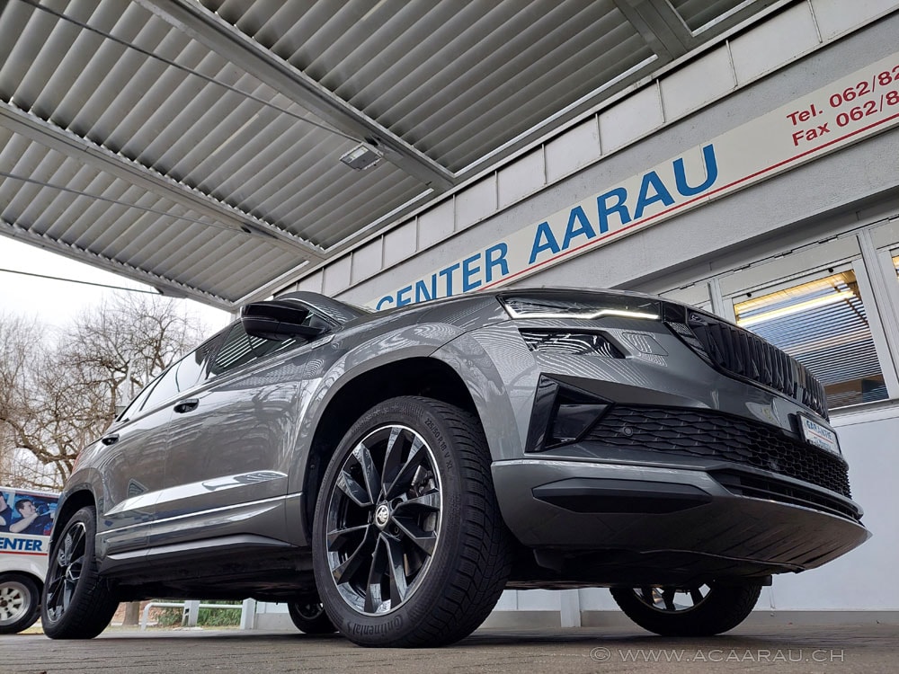 SKODA Karoq 2.0 TSI SportLine 4x4 DSG / Video : https://youtu.be/4TDaApmY20M / Bilder : https://youtu.be/dk-nvhk1I4w-showroom-element-1
