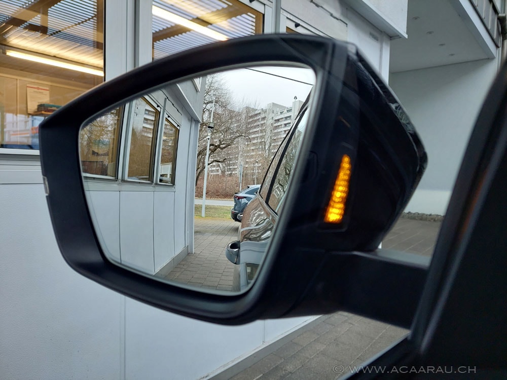 SKODA Karoq 2.0 TSI SportLine 4x4 DSG / Video : https://youtu.be/4TDaApmY20M / Bilder : https://youtu.be/dk-nvhk1I4w-image-25