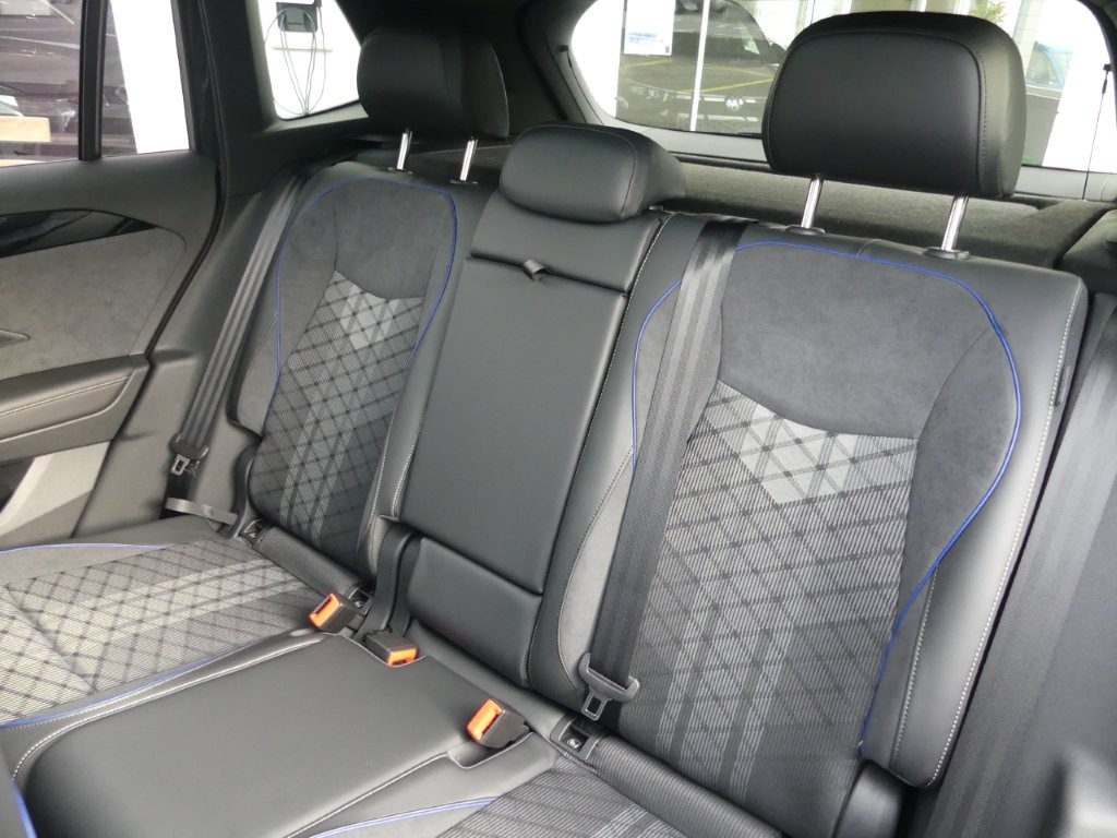 VW Tiguan 2.0 TSI DSG R-Line 4Motion-image-11
