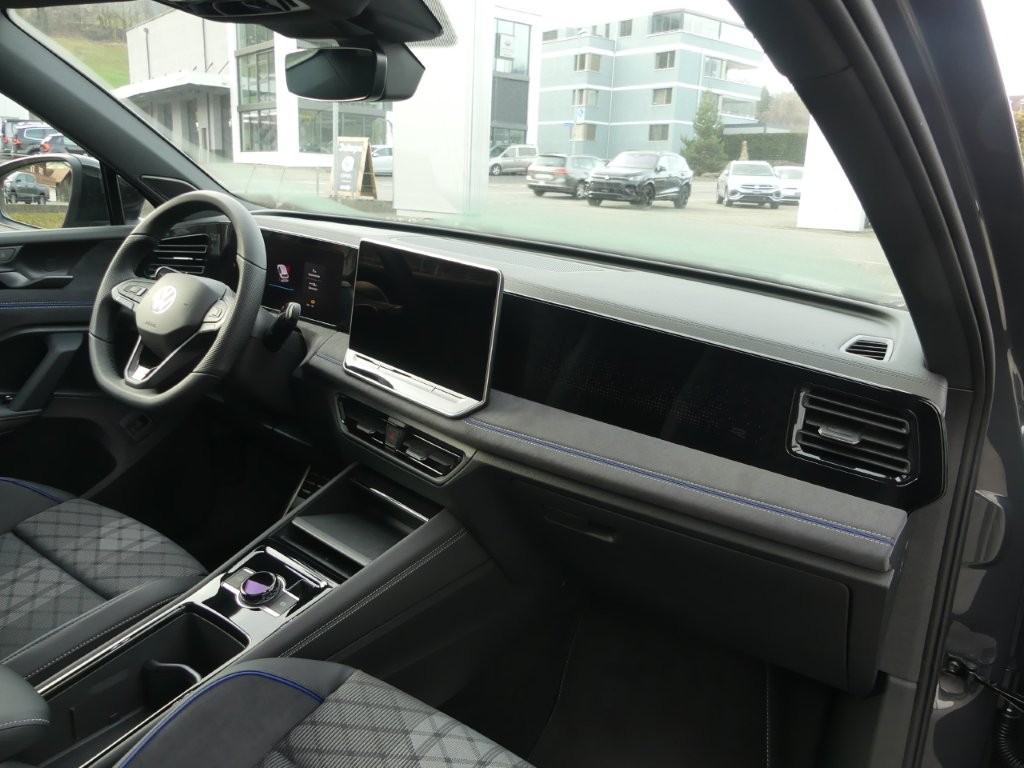 VW Tiguan 2.0 TSI DSG R-Line 4Motion-image-8