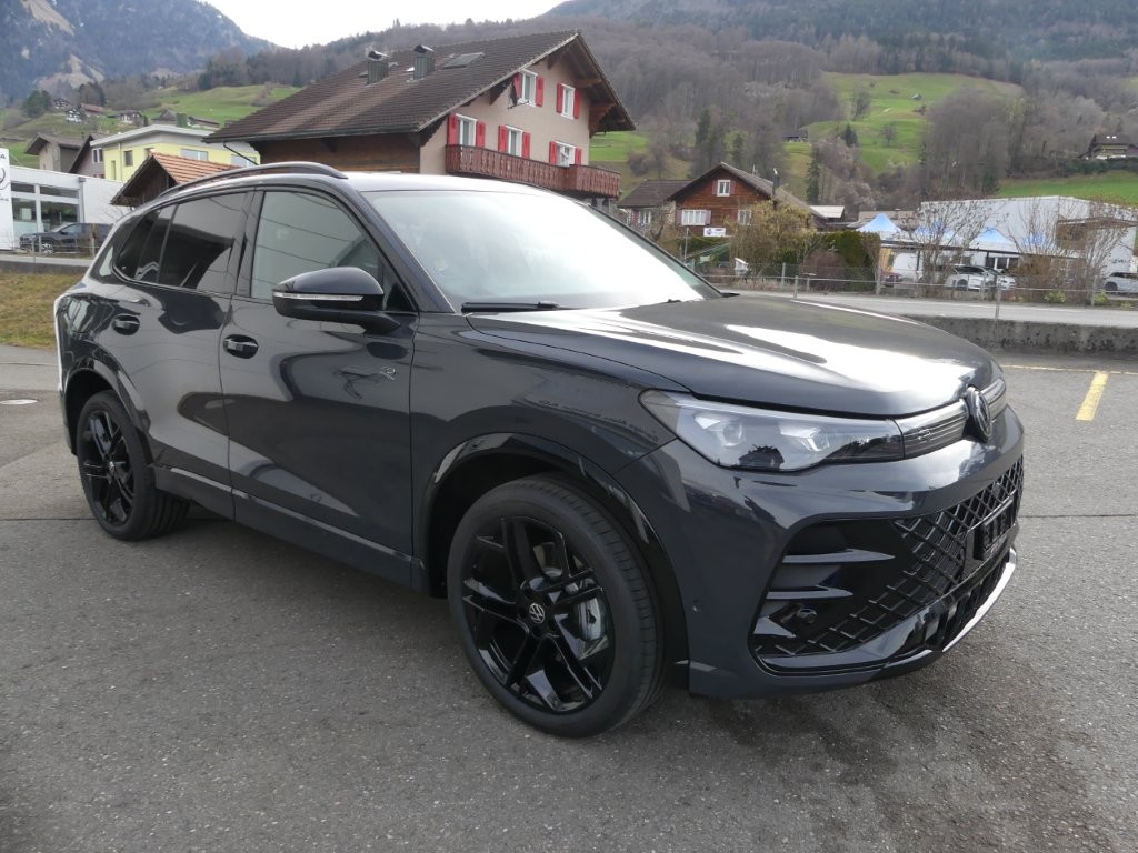 VW Tiguan 2.0 TSI DSG R-Line 4Motion-image-4