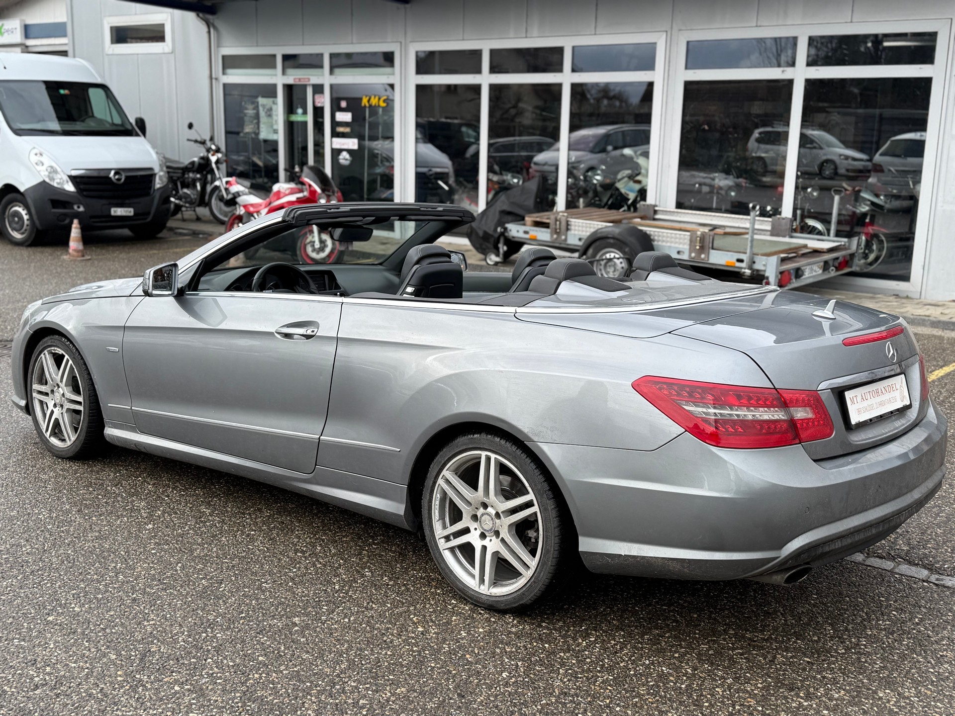 MERCEDES-BENZ E 350 CDI BlueEfficiency 7G-Tronic-image-6