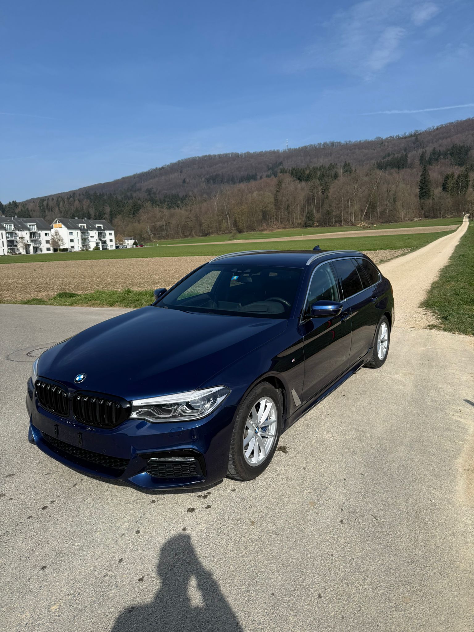 BMW 530d xDrive Touring Steptronic-image-2