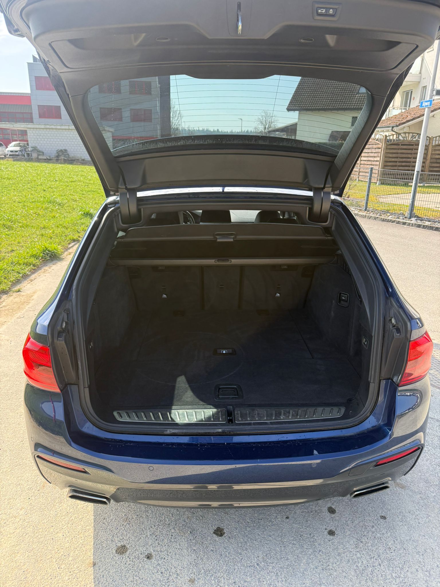 BMW 530d xDrive Touring Steptronic-image-5