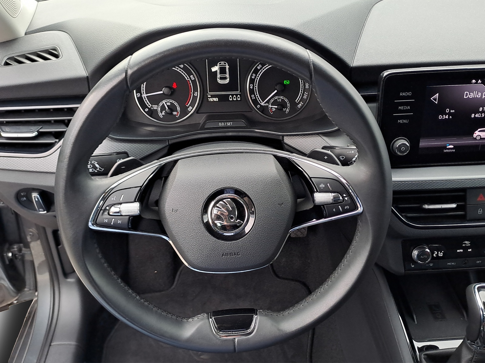 SKODA Scala 1.0 TSI Ambition DSG-image-9
