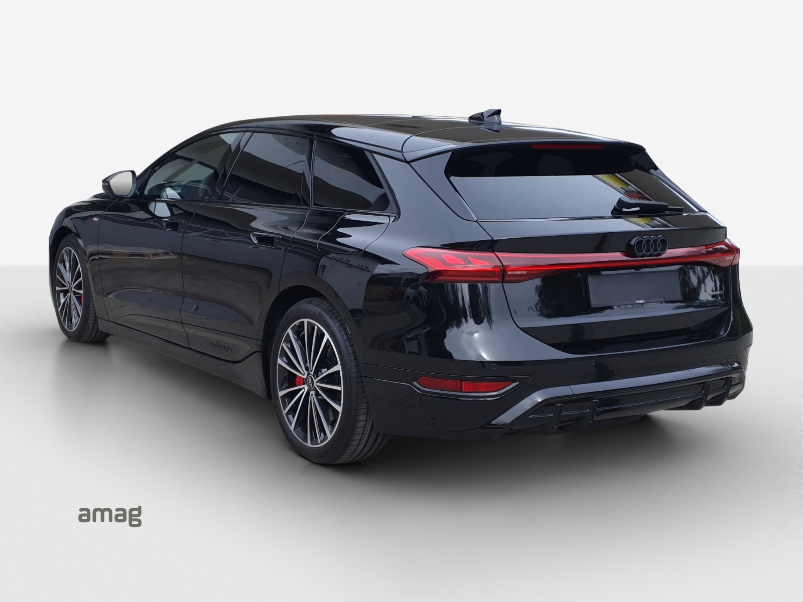AUDI A6 Avant e-tron quattro-image-2