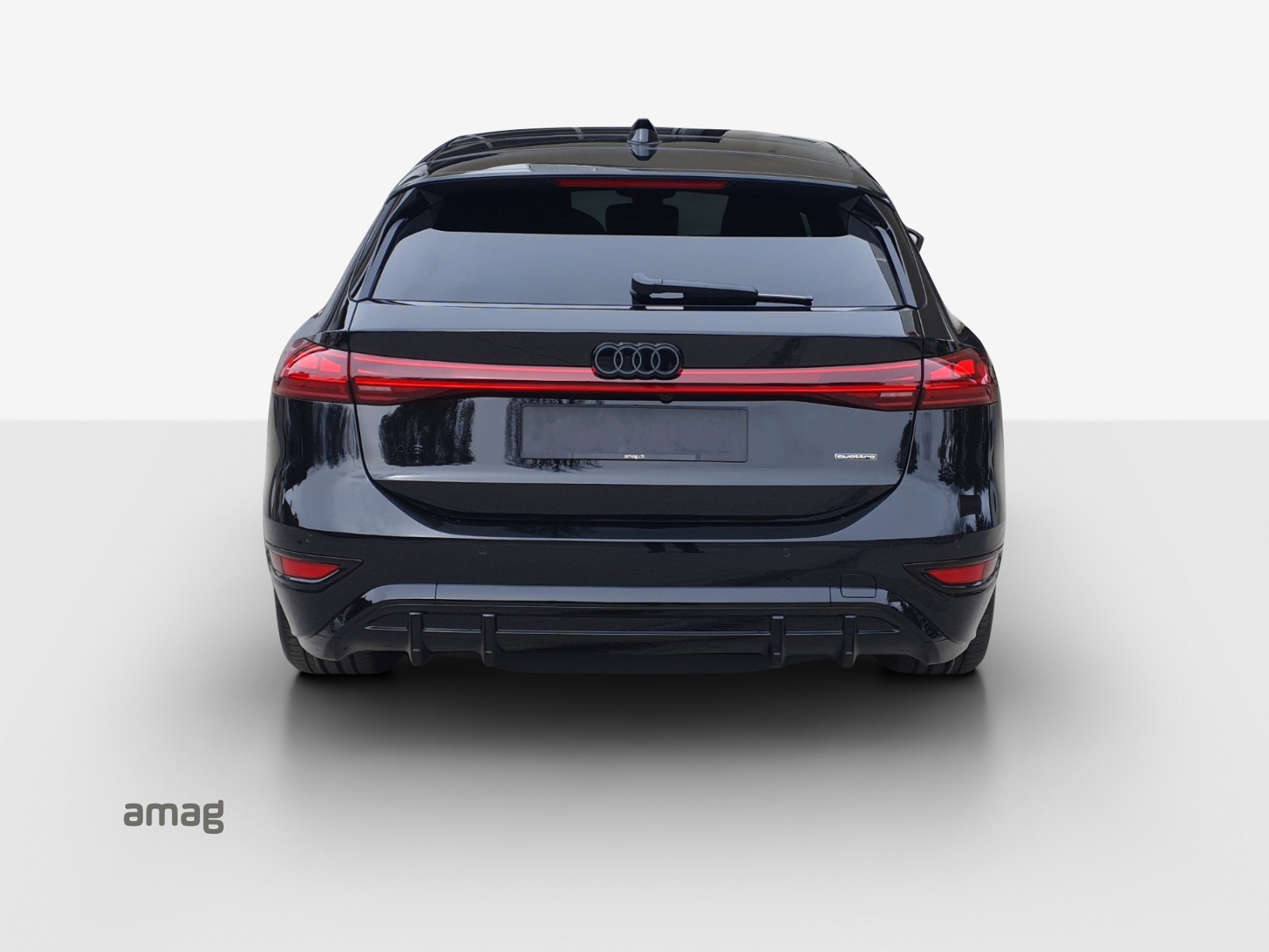 AUDI A6 Avant e-tron quattro-image-3