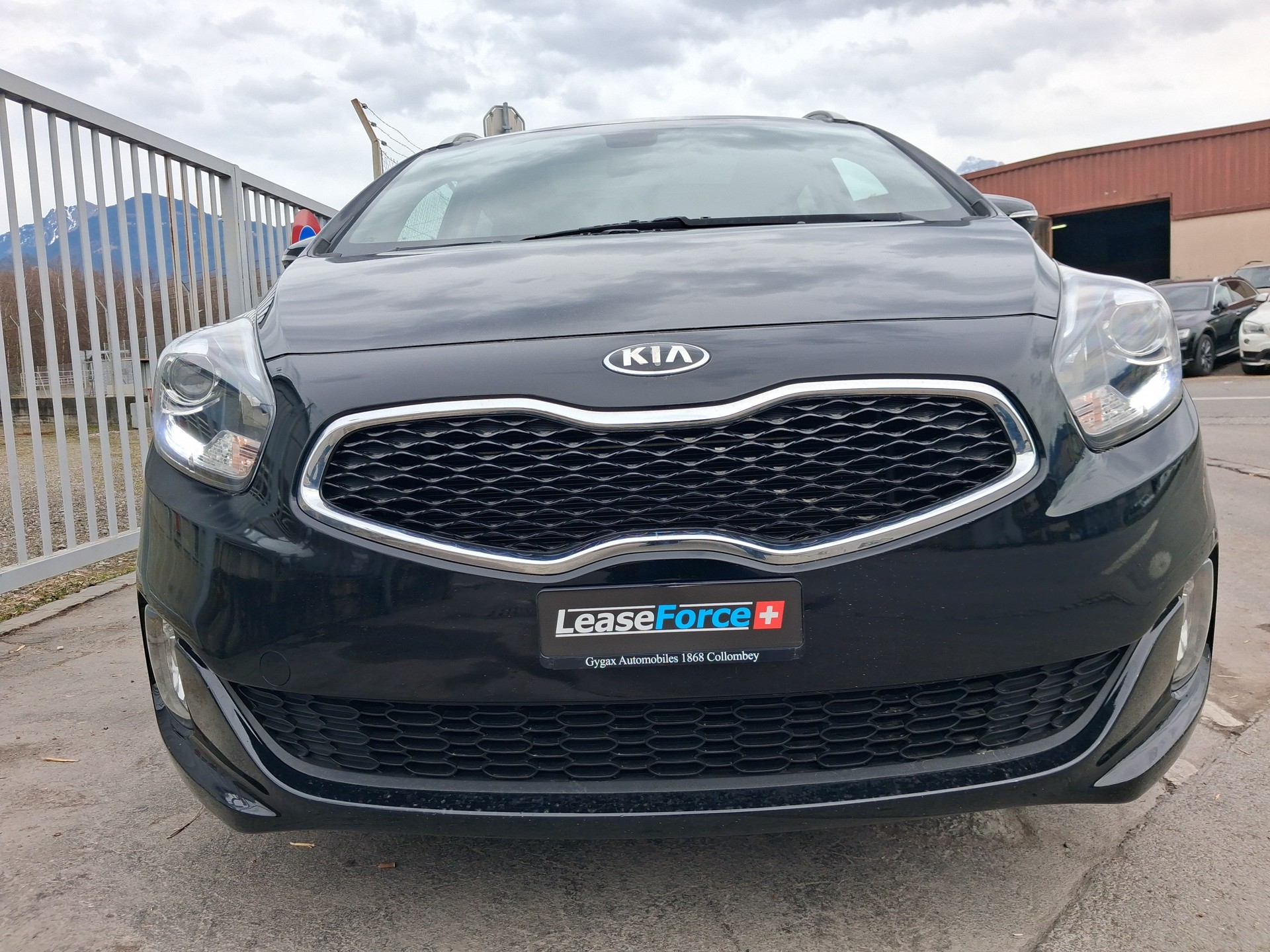 KIA Carens 1.6 GDI Dynamic.. 7 places-image-2