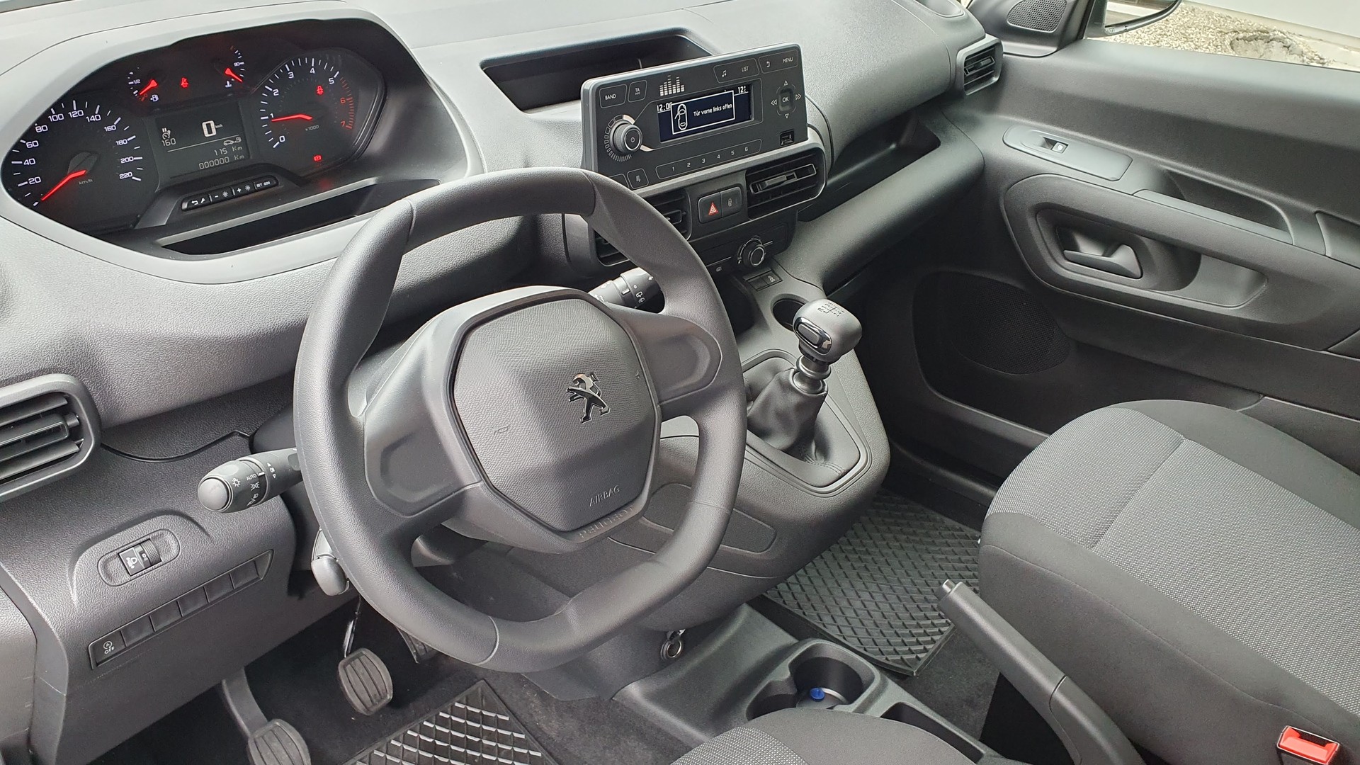 PEUGEOT Partner stnd. Premium 650kg Helvetia (437)-image-10
