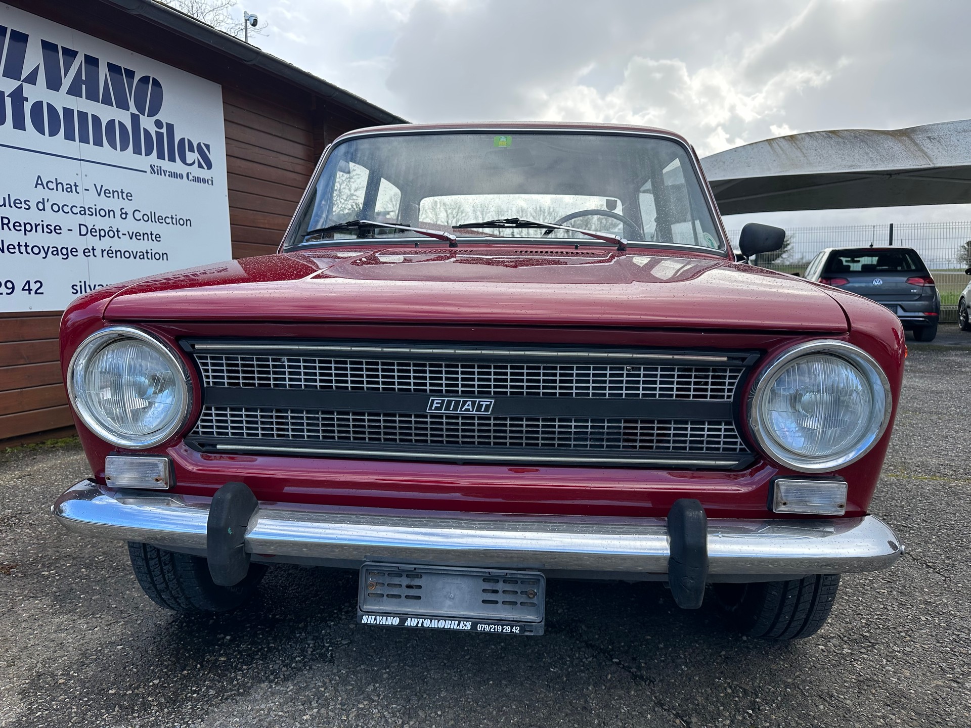 FIAT 124 Limousine-showroom-element-2