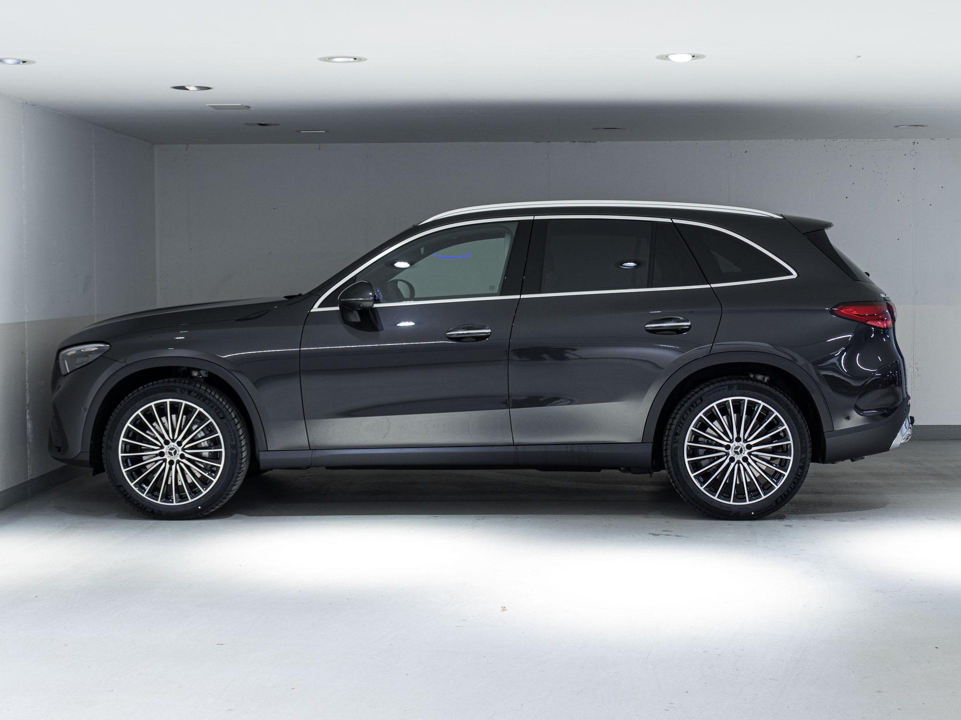 MERCEDES-BENZ GLC 450 d 4MATIC-image-4