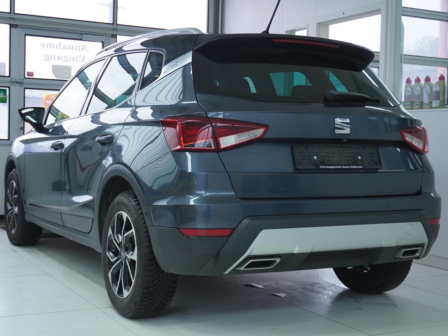 SEAT Arona 1.0 TGI CNG FR-image-1