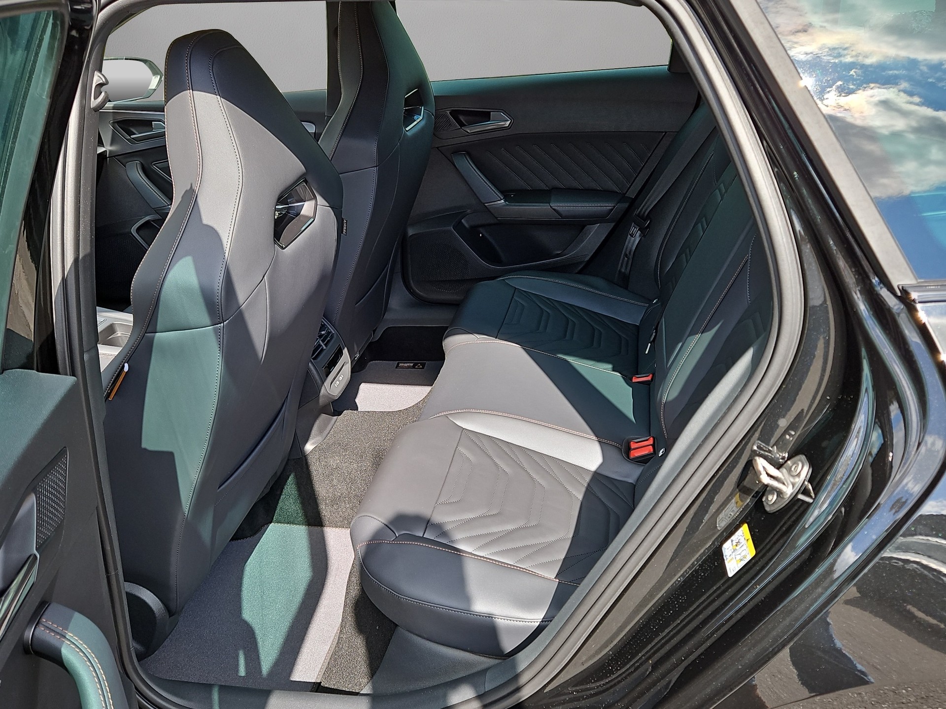 CUPRA LEON ST 2.0 TSI Prime Edition VZ DSG 4Drive-image-5